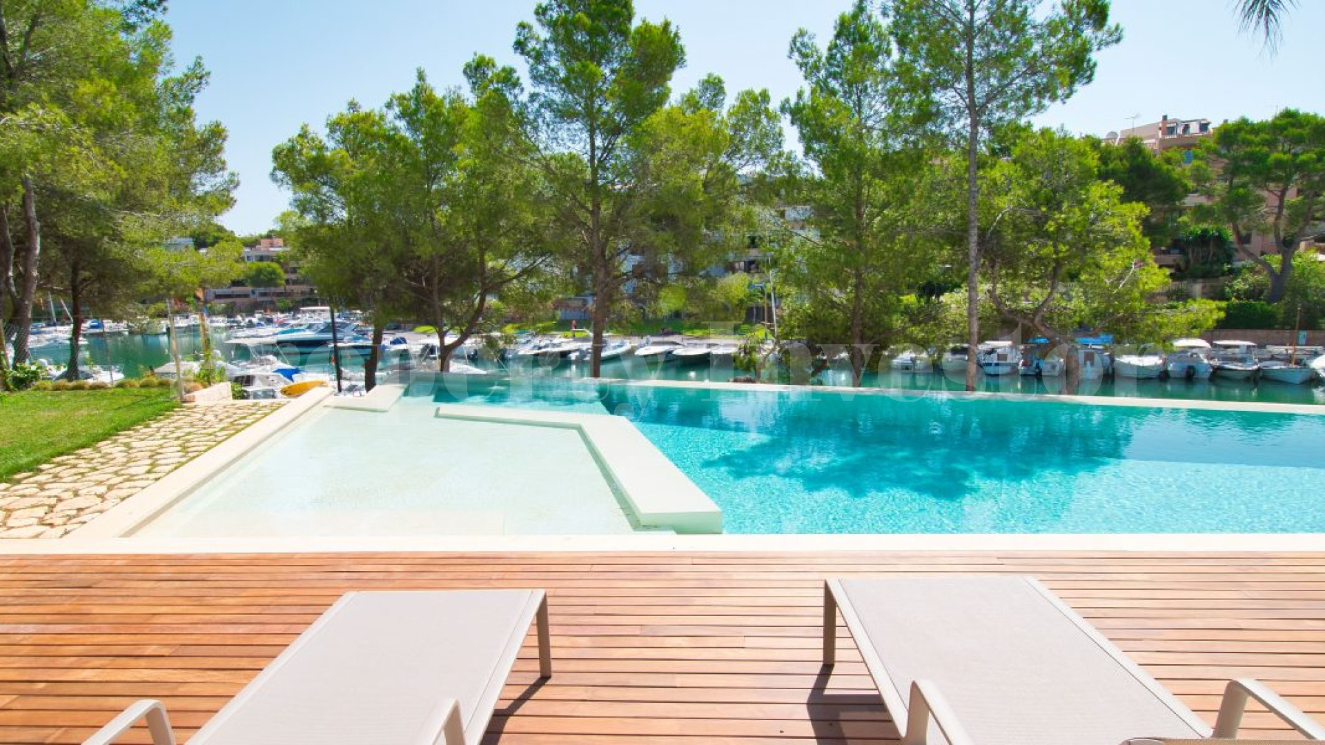 Exclusive New 4 Bedroom First Line Villa in “Club Náutico” in Santa Ponsa