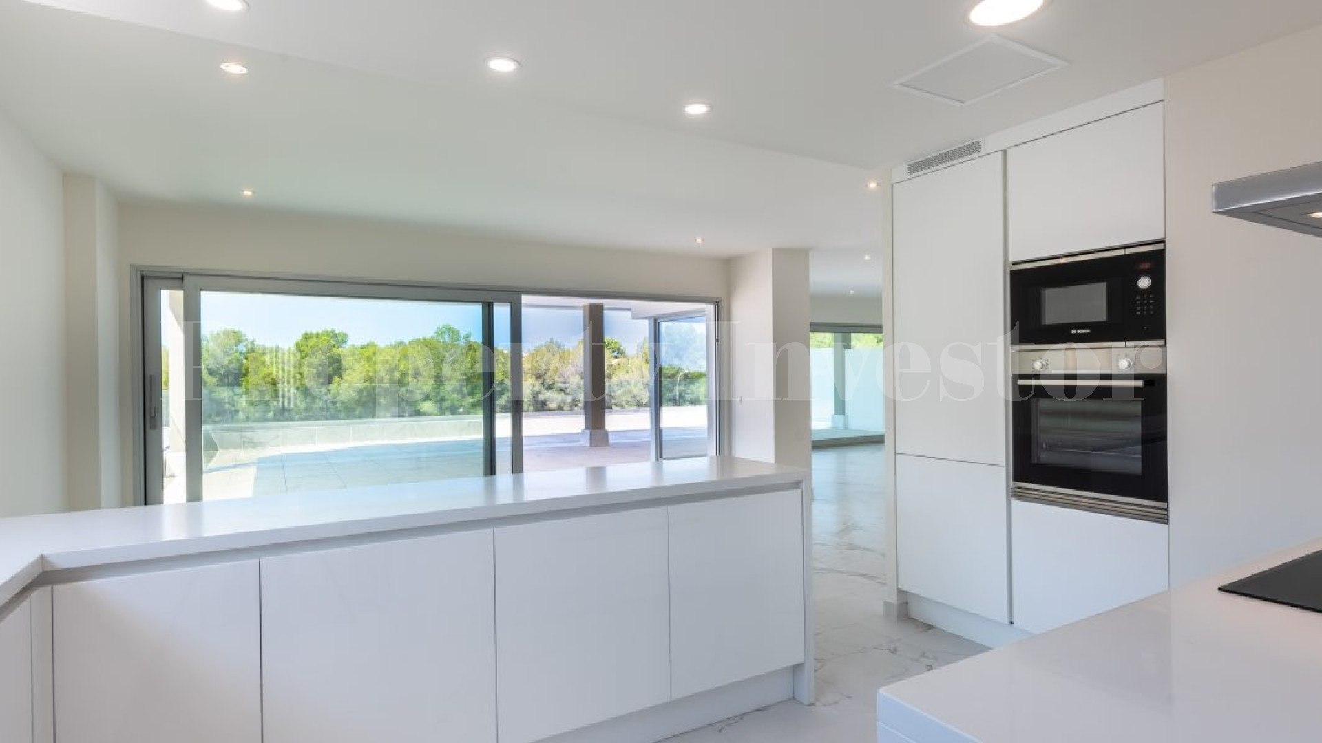 Elegant 3 Bedroom Luxury Apartment in Nova Santa Ponsa