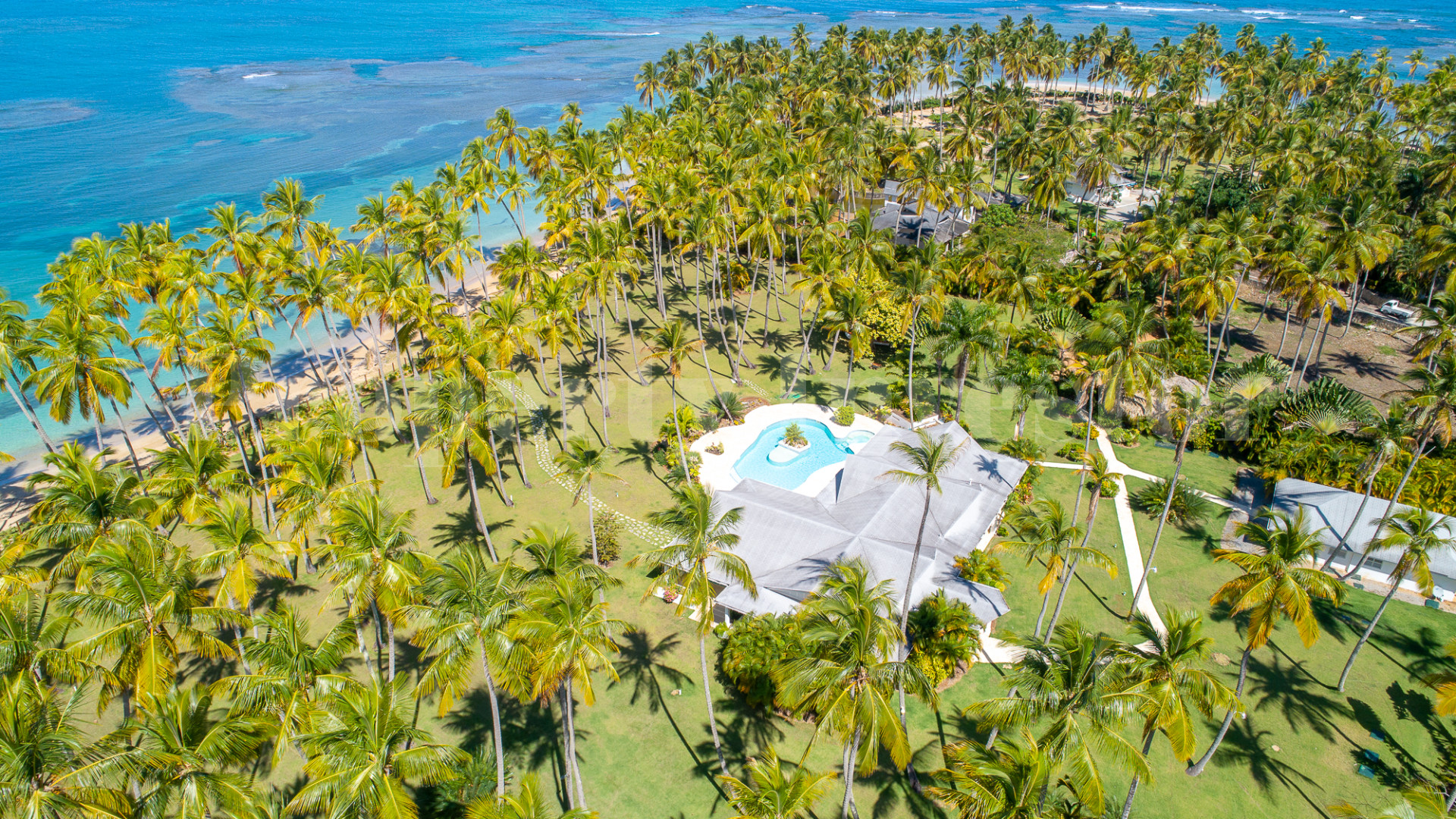 Самая восхитительная и роскошная вилла с 4 спальнями в Лас Терренас