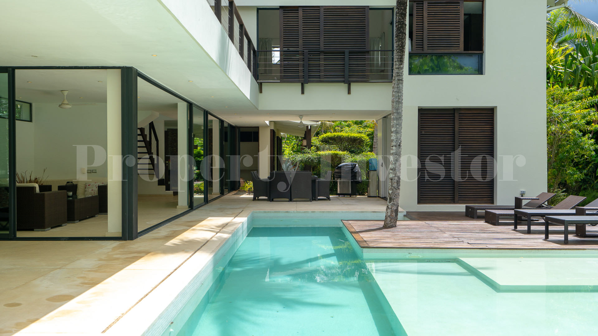 Modern 4 Bedroom Pool Villa for Sale in Playa Bonita, Dominican Republic