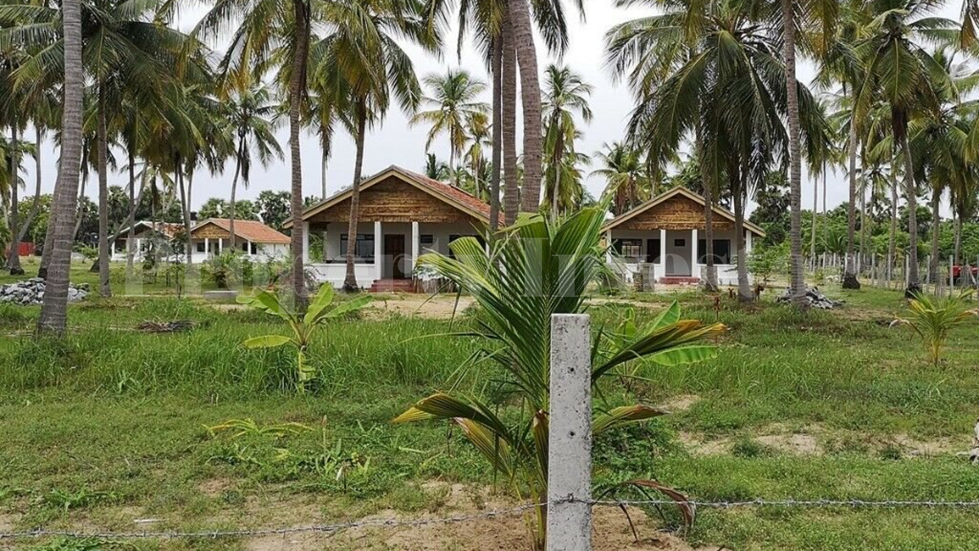 Эксклюзивный участок земли у пляжа площадью 1 гектар на частном полуострове в Шри-Ланке