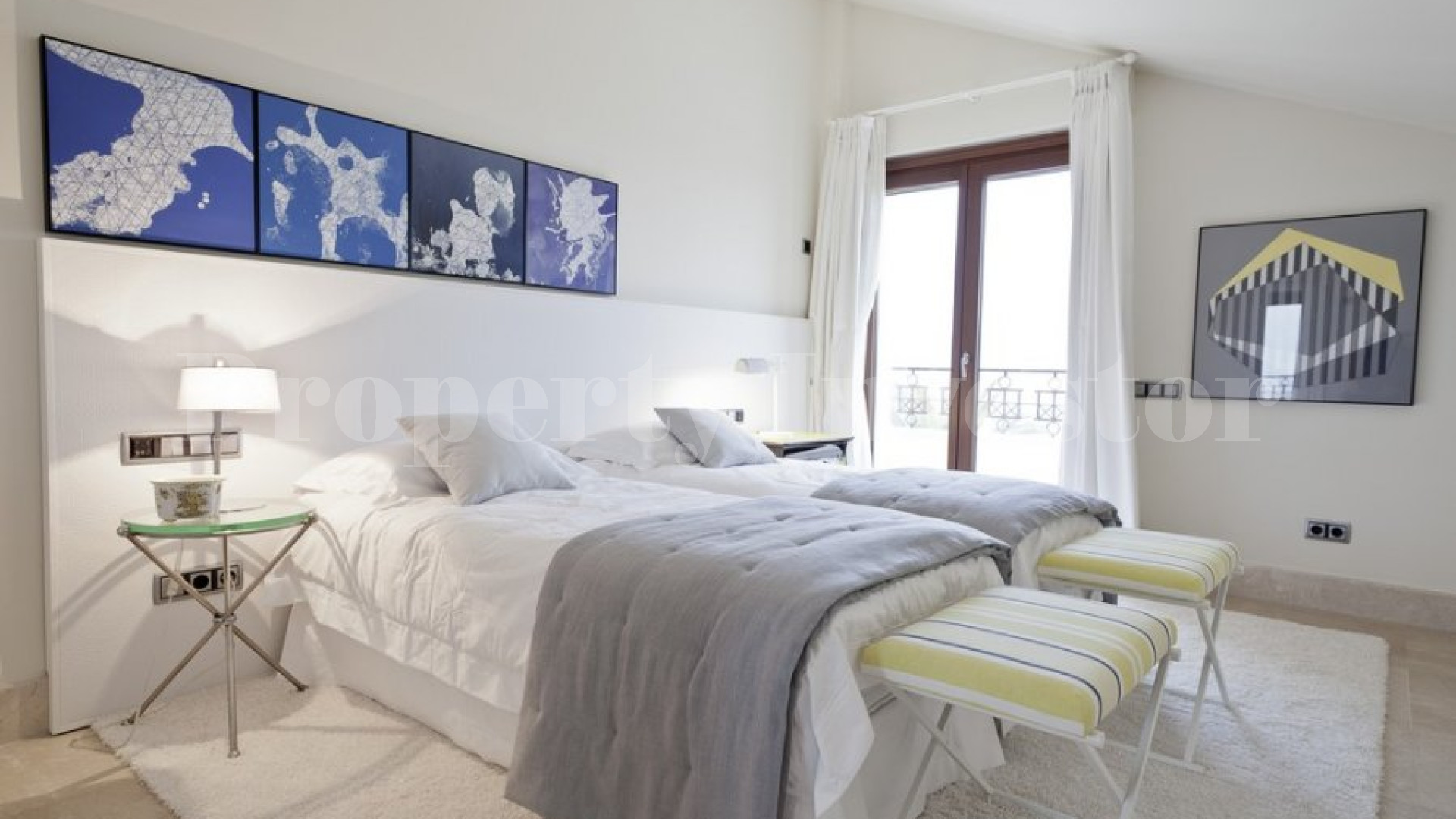 4 Bedroom Luxury Duplex Penthouse in Los Monteros Playa