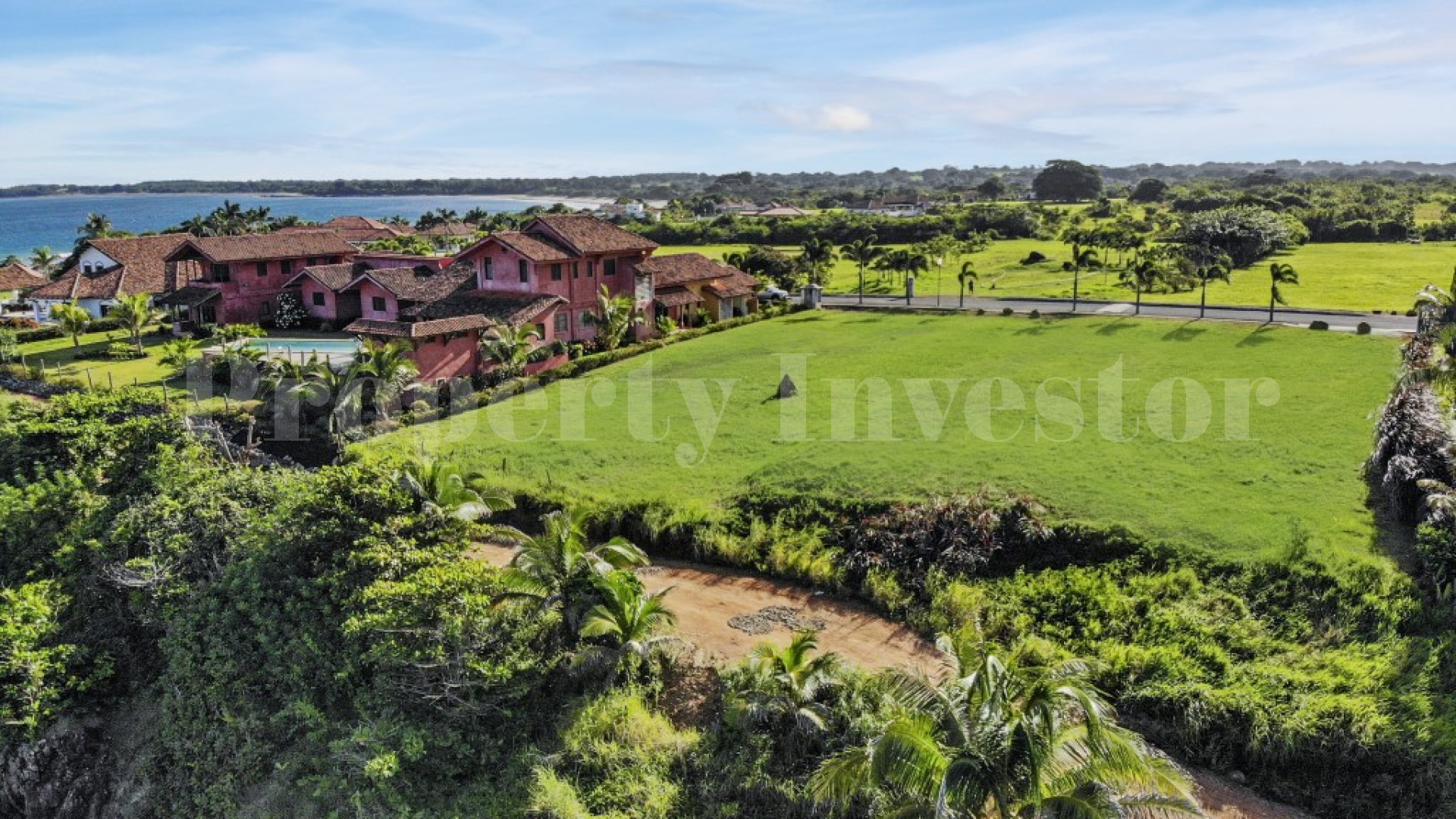 Exclusive 1,409 m² Beachfront Lot for Sale in Pedasi, Panama