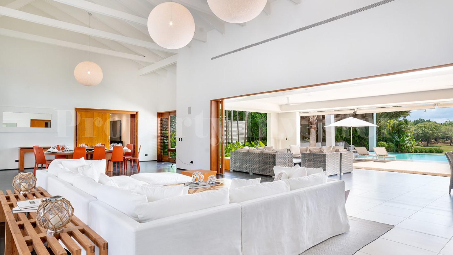 Modern 4 Bedroom Luxury Golf Villa for Sale in La Romana, Dominican Republic
