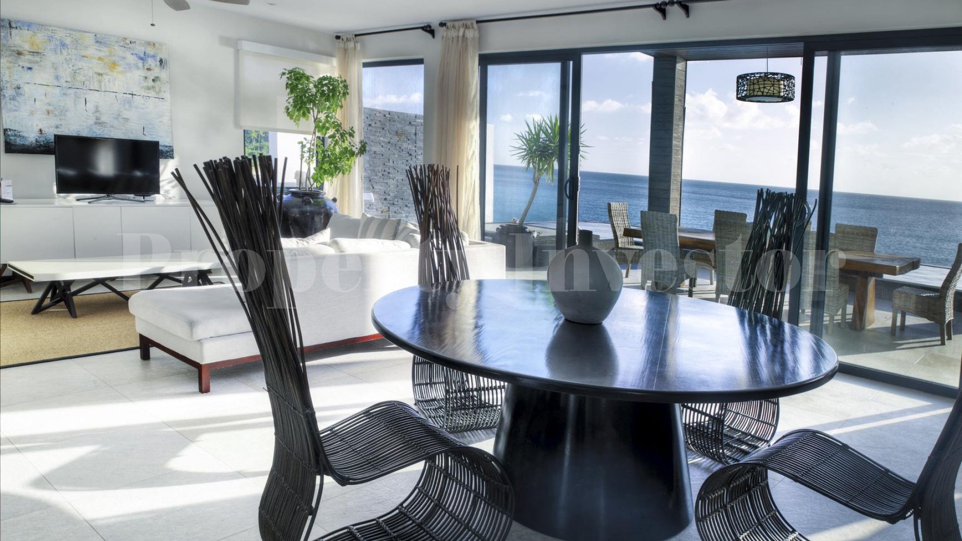 4 Bedroom Beach House "Barracuda 7"