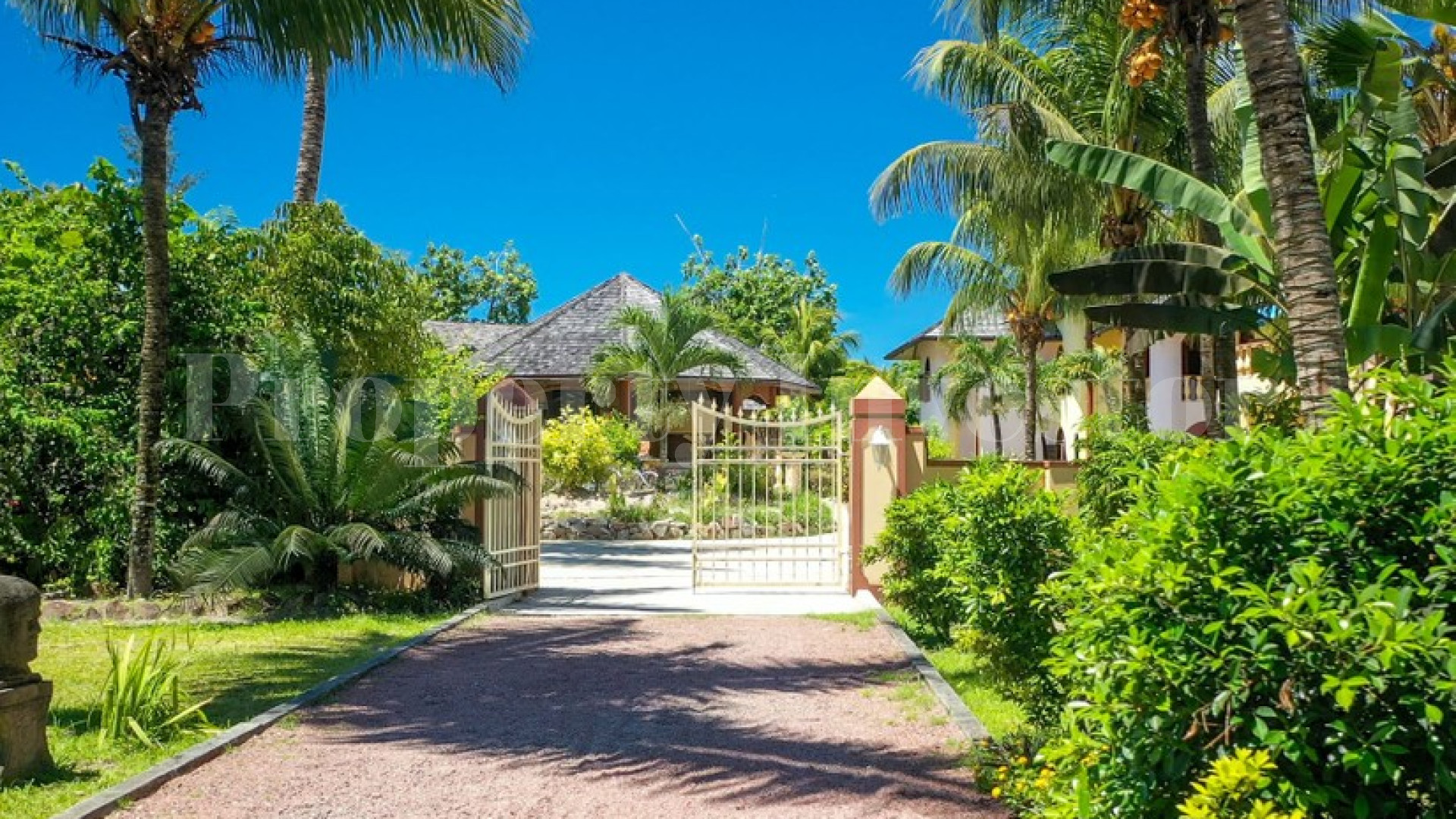 Beautiful 4* Star Boutique Beachfront Island Hotel with 26 Suites for Sale on Praslin Island, Seychelles