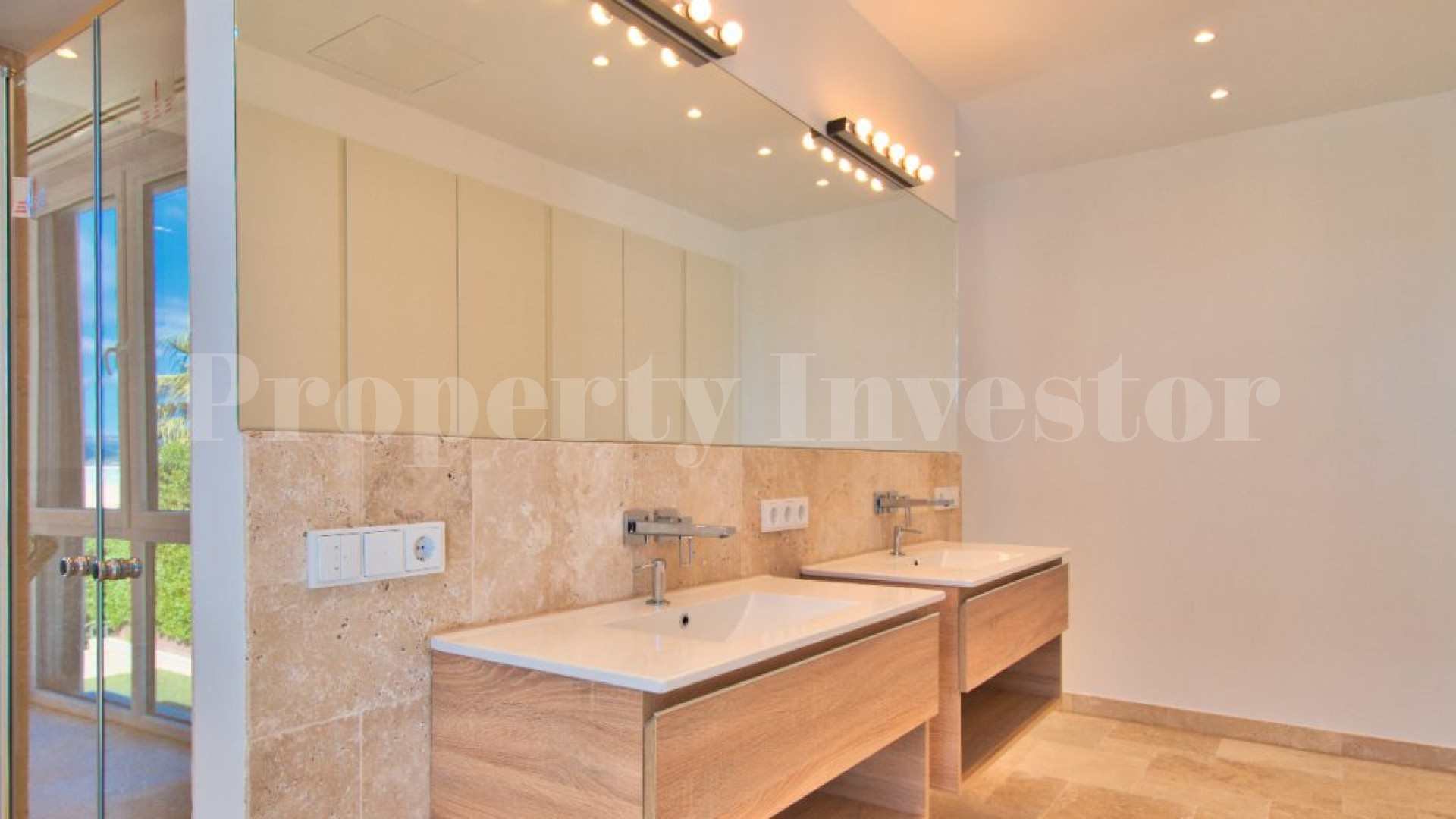 Modern 5 Bedroom Villa with Sea Views in Nova Santa Ponsa