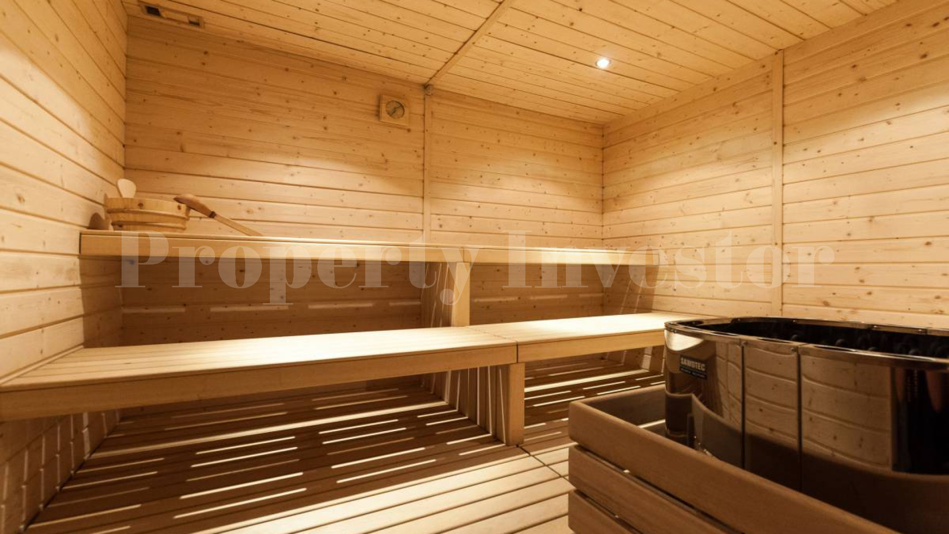 Historical 4* Star Hotel & SPA with 224 Elegant Rooms in the Absolute Centre of Lisbon, Portugal