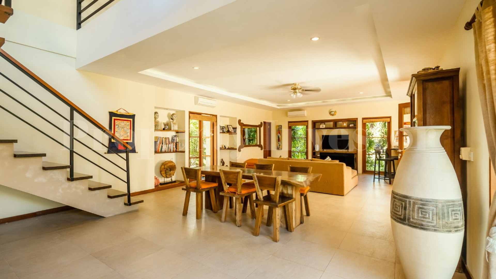 Spacious 6 Bedroom Modern Villa with Lush Gardens & Amazing Sunset Views for Sale in Pererenan, Bali