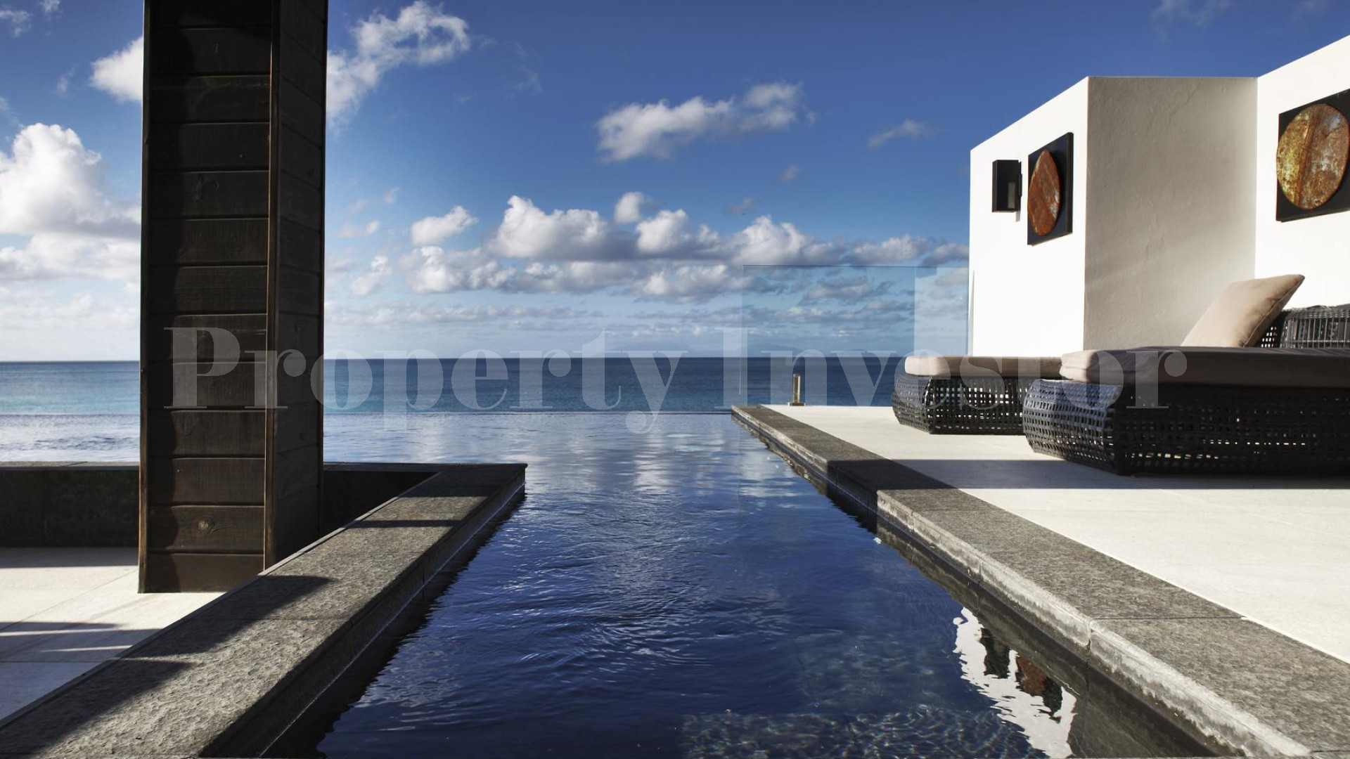 4 Bedroom Beach House "Barracuda 7"