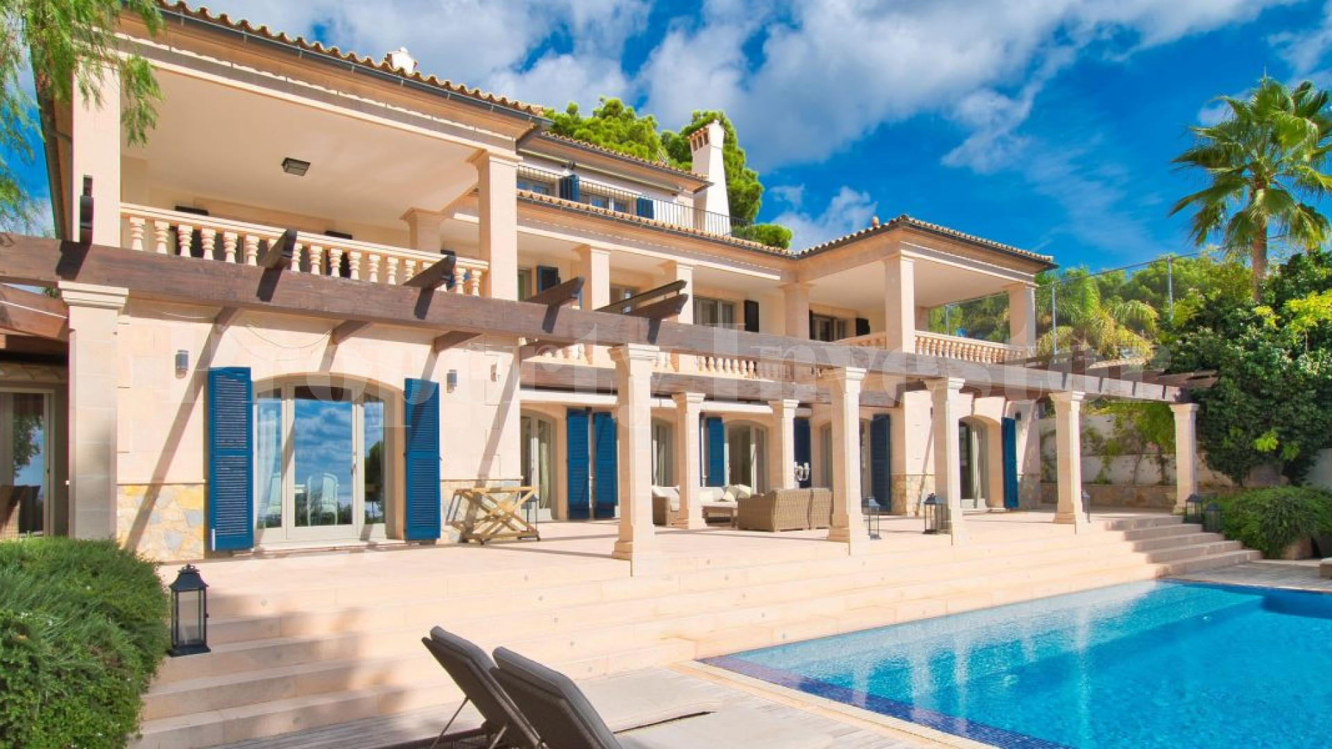 Идеальная роскошная вилла в стиле прошлых эпох с 7 спальнями в Старом Бендинате, Майорка