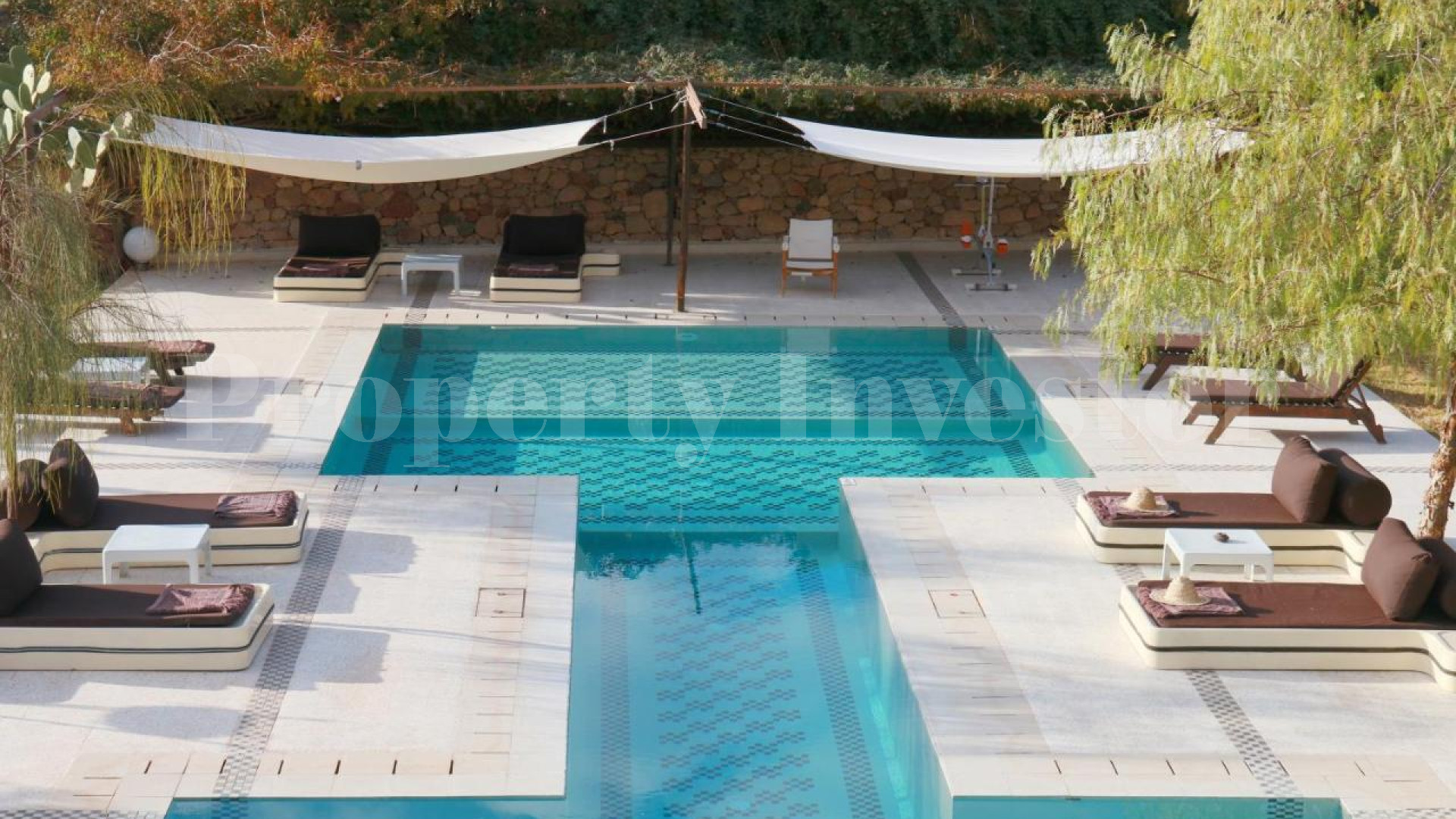 Продаётся потрясающий эко бутик отель на 10 номеров у подножия горы Атлас, Морокко
