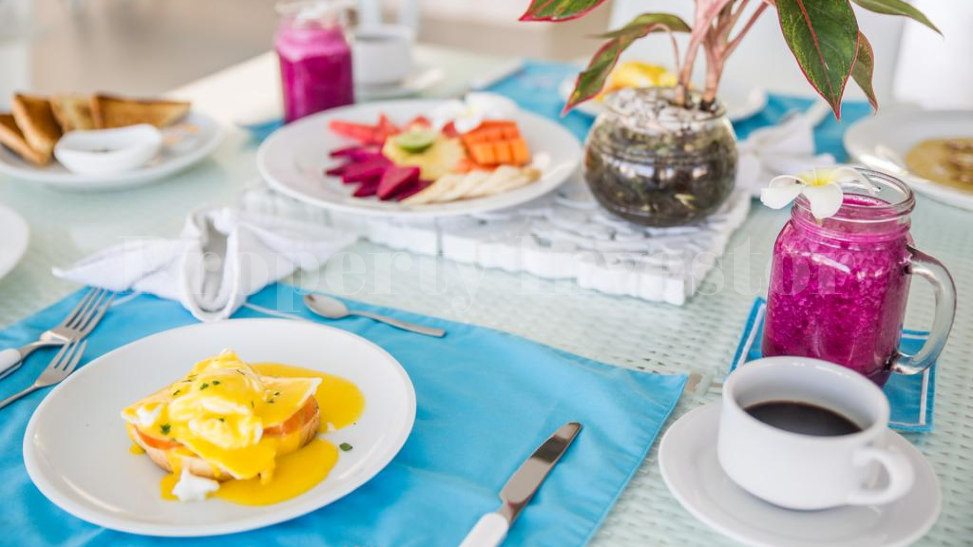 Popular 9 Bedroom Villa (Boutique Hotel) for Sale in Gili Trawangan, Indonesia