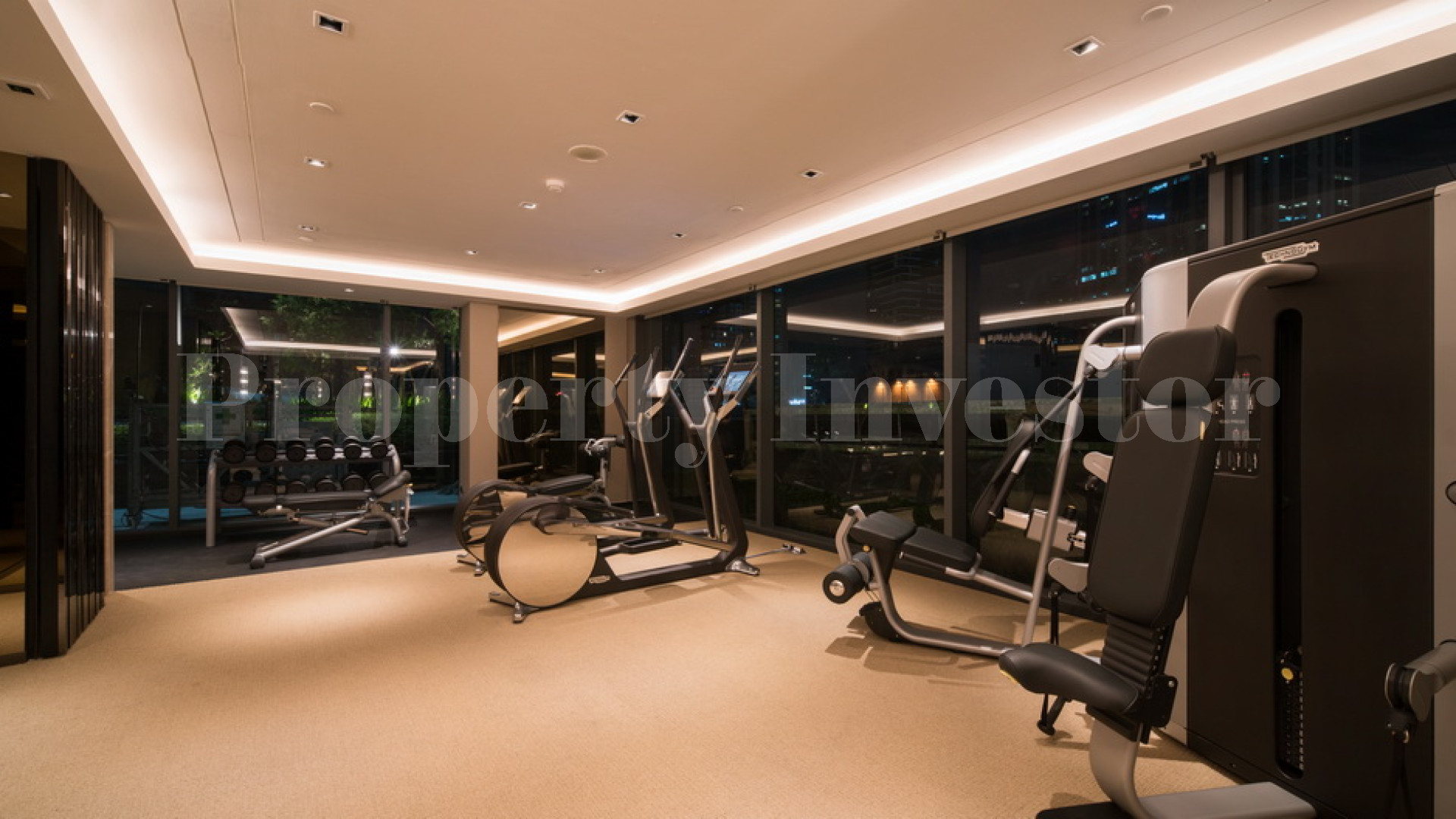 Эксклюзивный ультра роскошный пентхаус-апартамент на 3 спальни в Фром Фонг, Бангкок