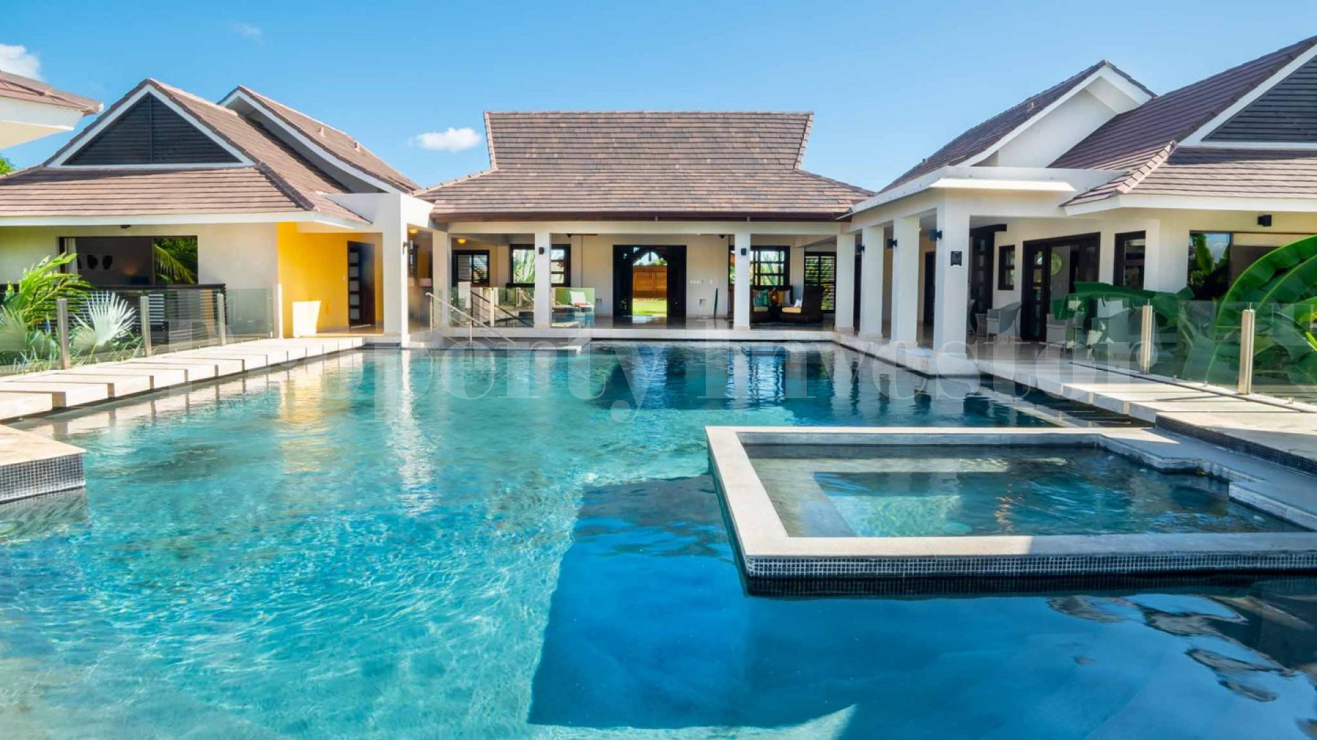 Extravagant 6 Bedroom Luxury Designer Golf Villa for Sale in La Romana, Dominican Republic