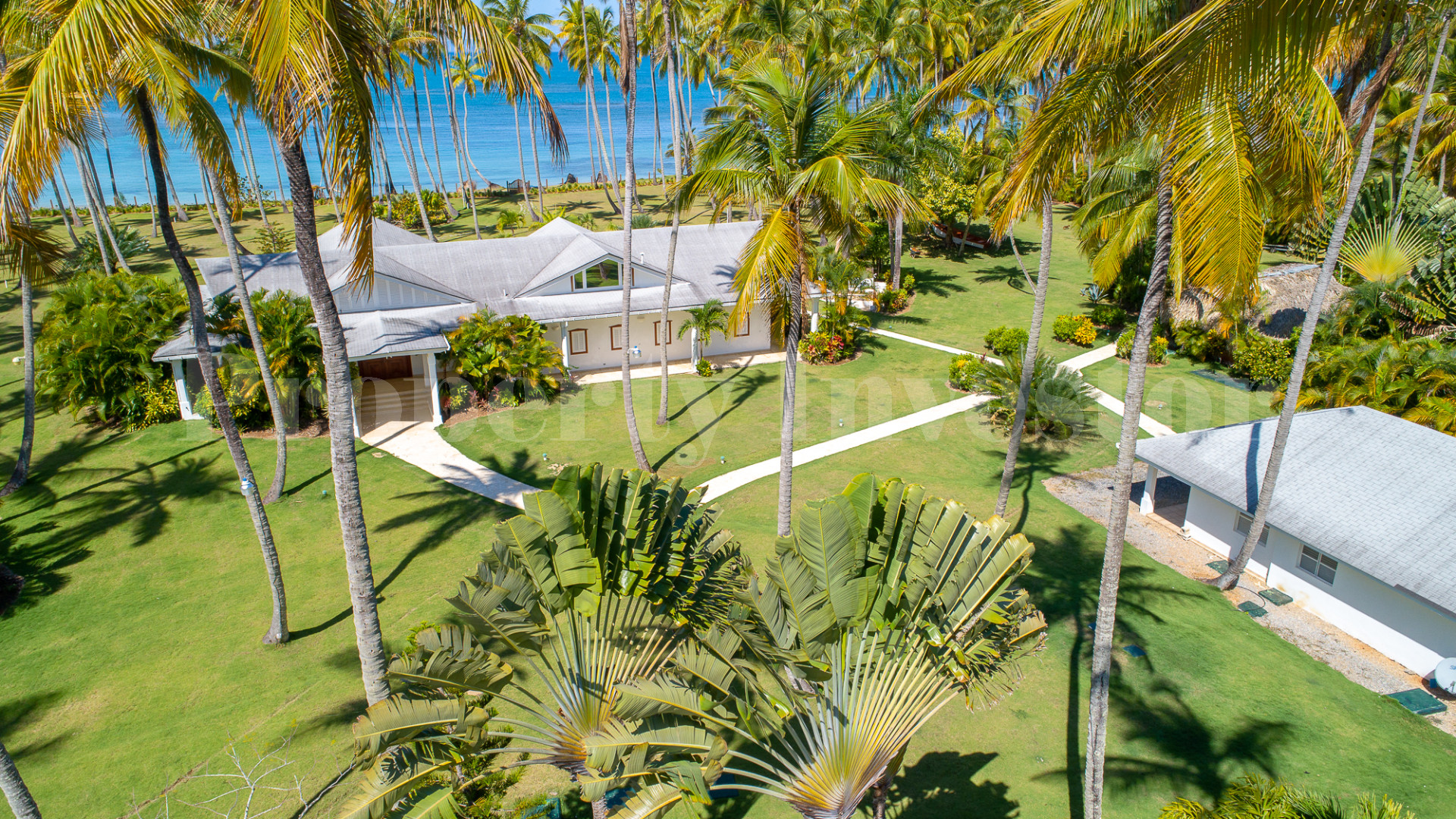 Самая восхитительная и роскошная вилла с 4 спальнями в Лас Терренас