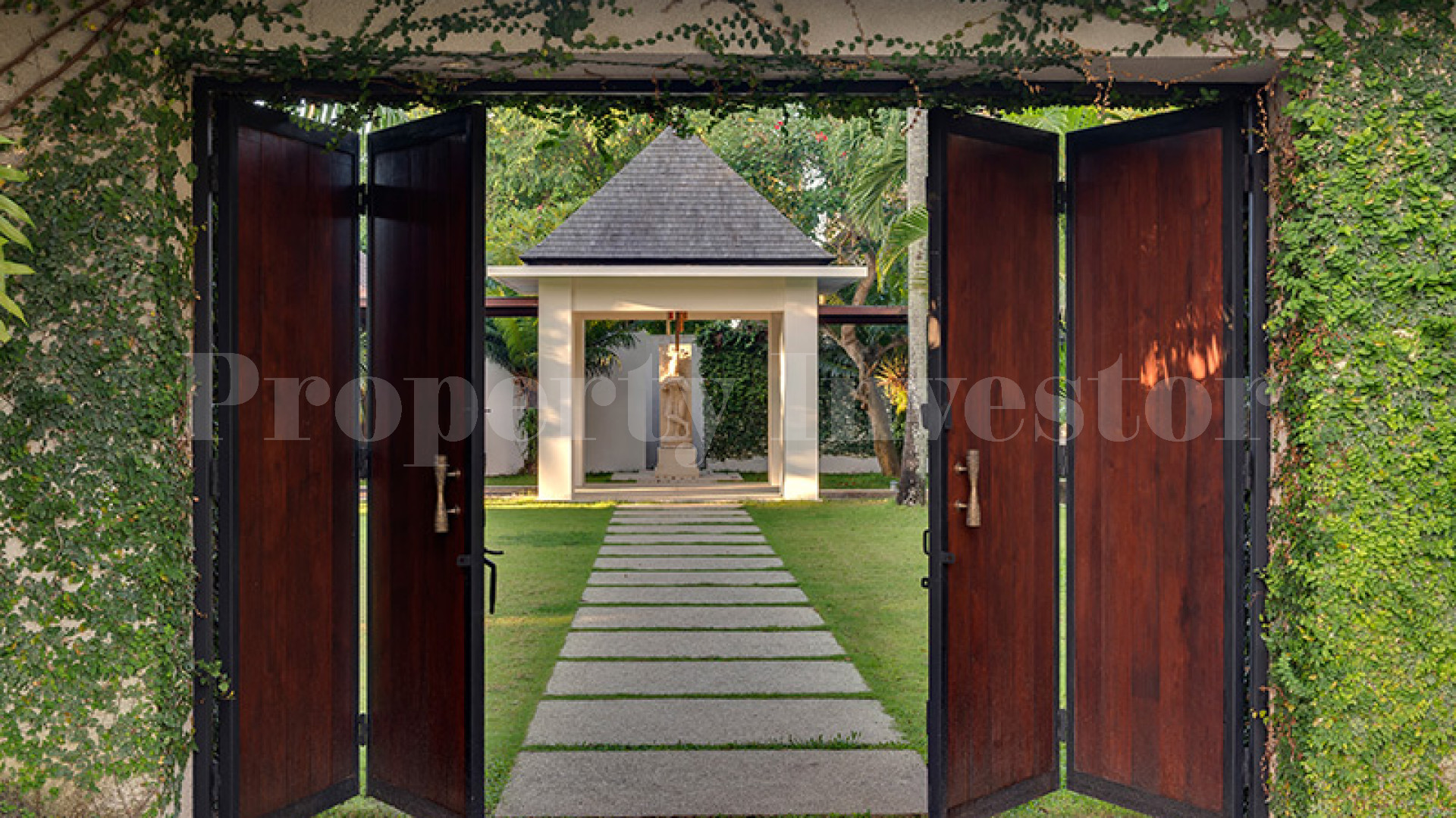 Magnificent 8 Bedroom Beachfront Estate for Sale in Canggu Pererenan, Bali