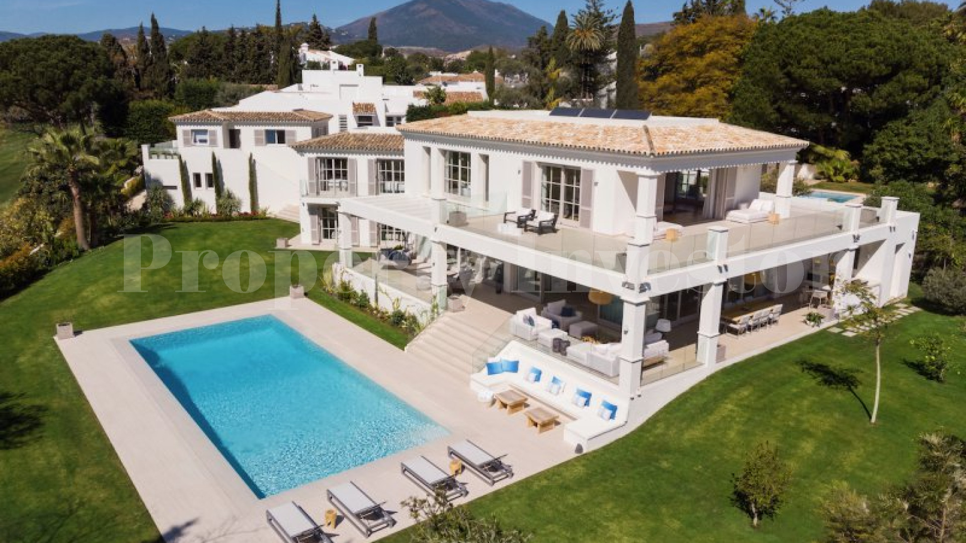 Ultra Exclusive 6 Bedroom Golf Villa for Sale in Nueva Andalucia, Marbella, Spain