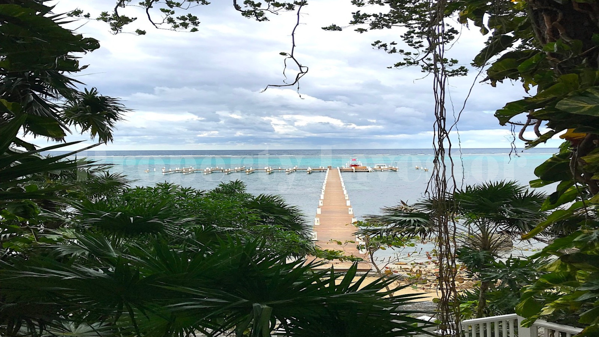 One-of-a-Kind 4 Bedroom Luxury Oceanview Designer Villa for Sale in Roatán, Honduras