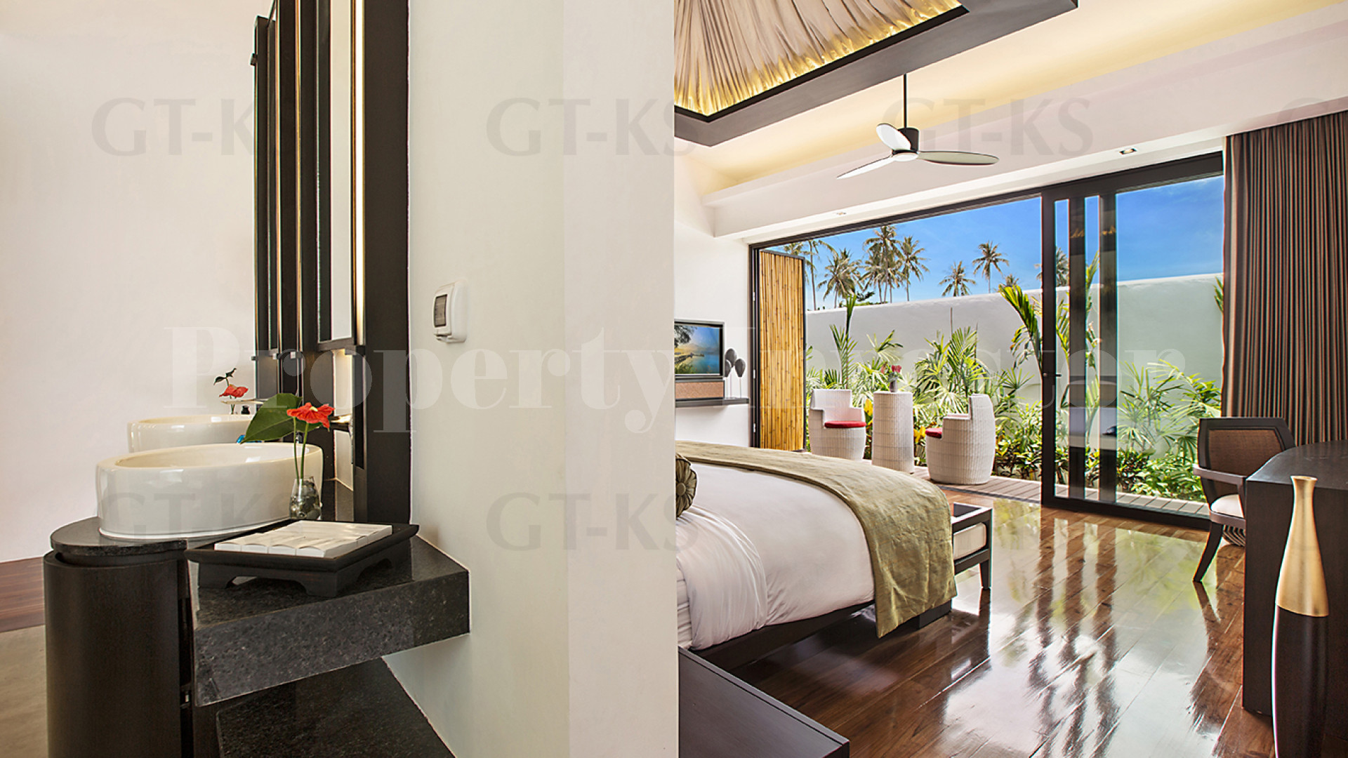 Beachfront 5 Bedroom Villa in Thailand