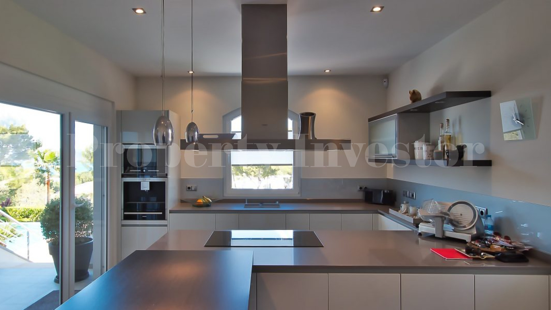 Elegant 4 Bedroom Villa in Nova Santa Ponsa