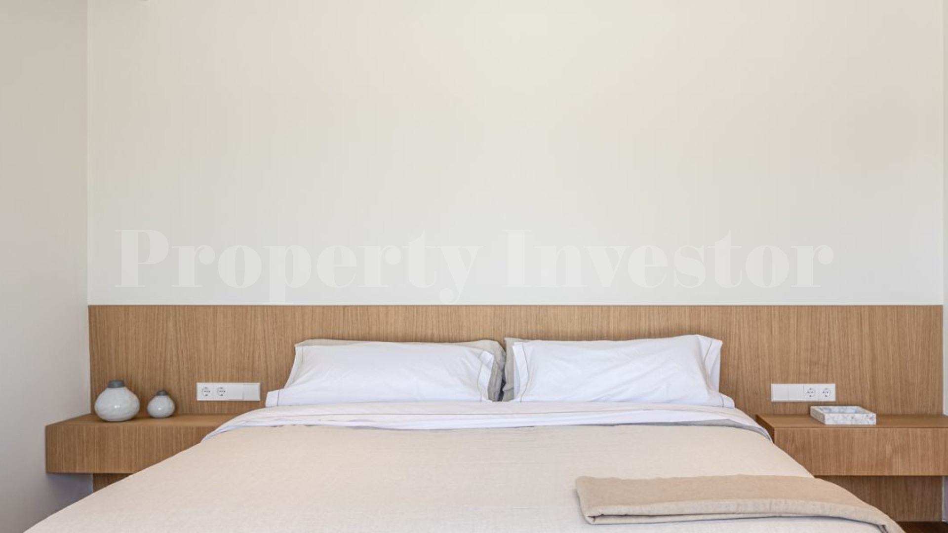 Ультрасовременная вилла с 4 спальнями с видом на море и с элегантным дизайном в Санта Понса