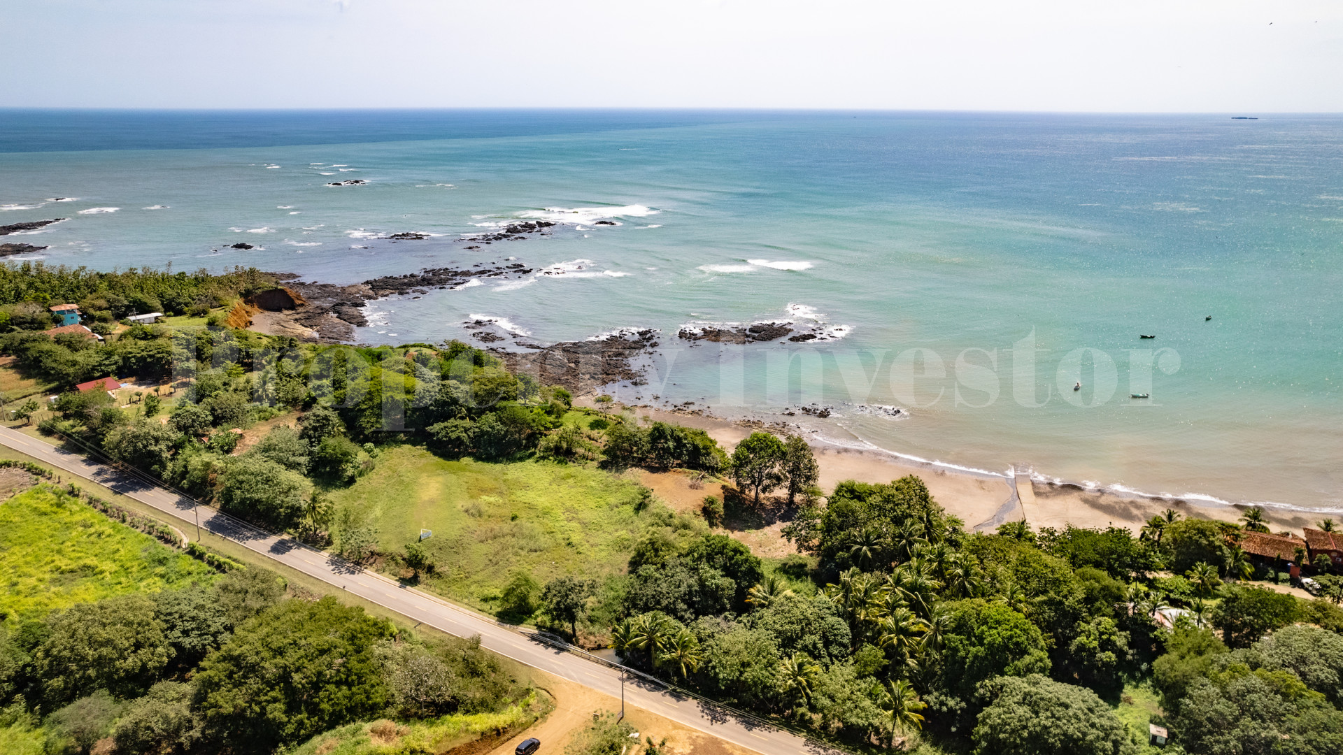 Продается живописный участок земли площадью почти 1 га в Плайя Венао, Панама