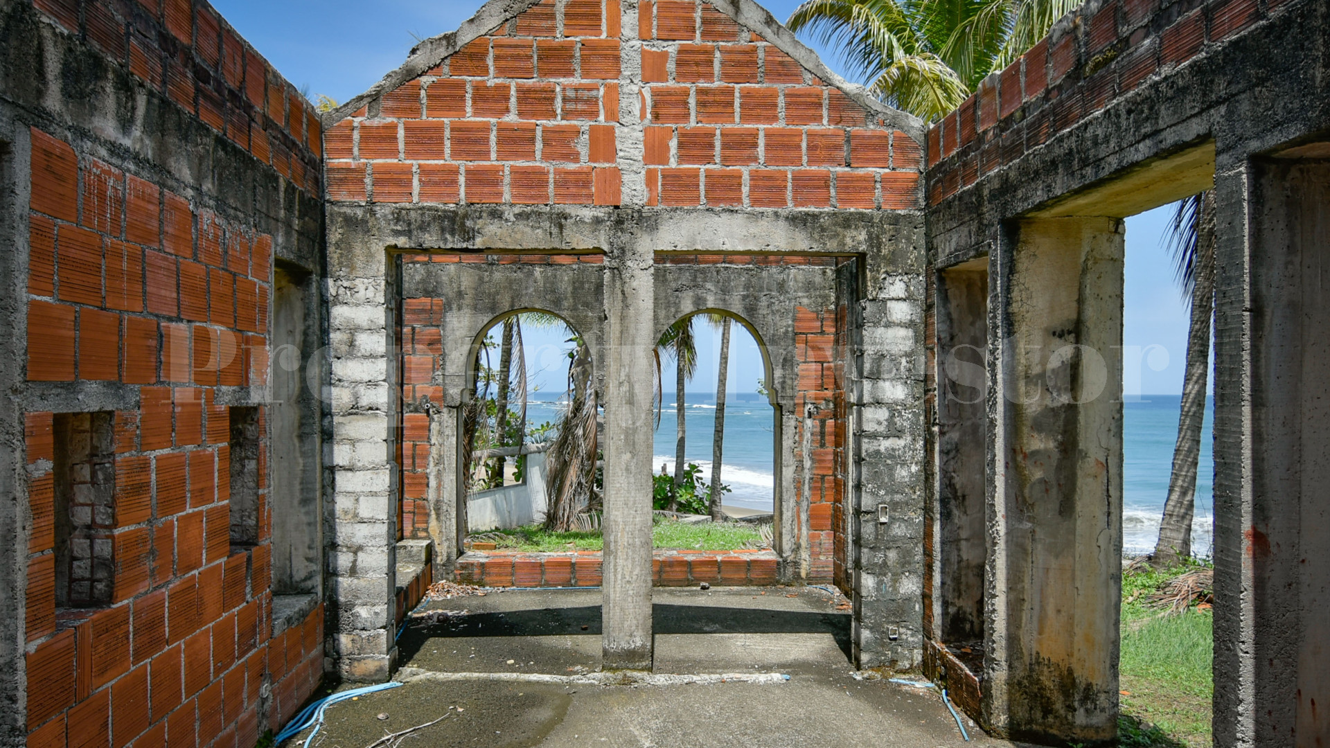 Восхитительная недостроенная вилла на 7 спален на берегу моря в Педасе, Панама