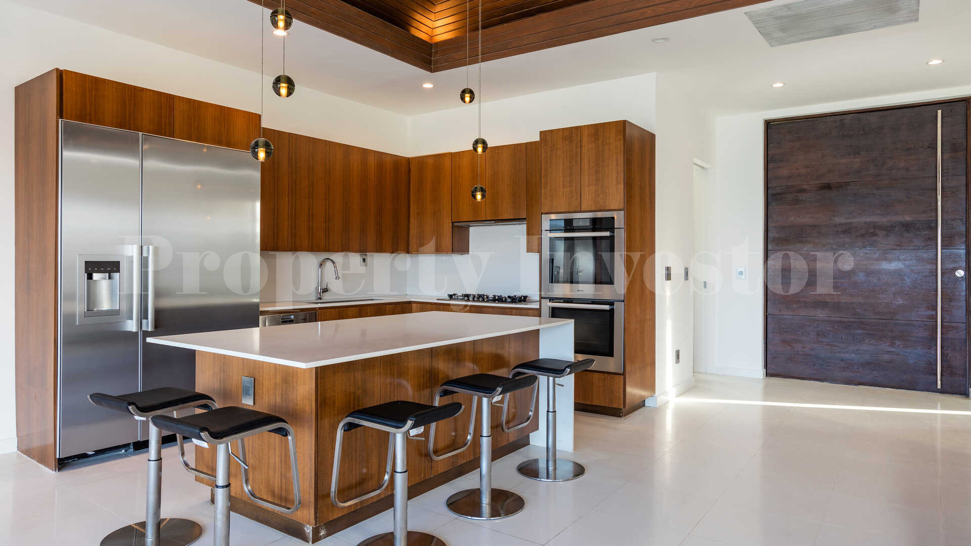 Райская роскошная вилла с 4 спальнями на пляже на о. Эльютера, Багамы