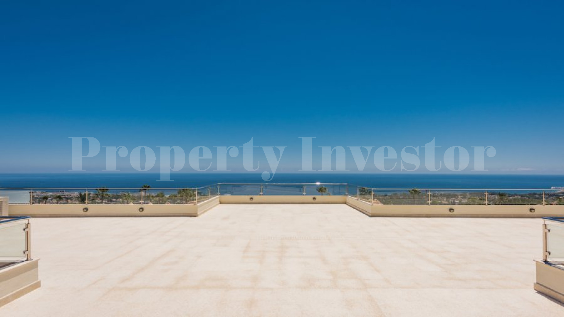 Сказочная вилла с 7 спальнями в престижном районе Сиерры Бланка