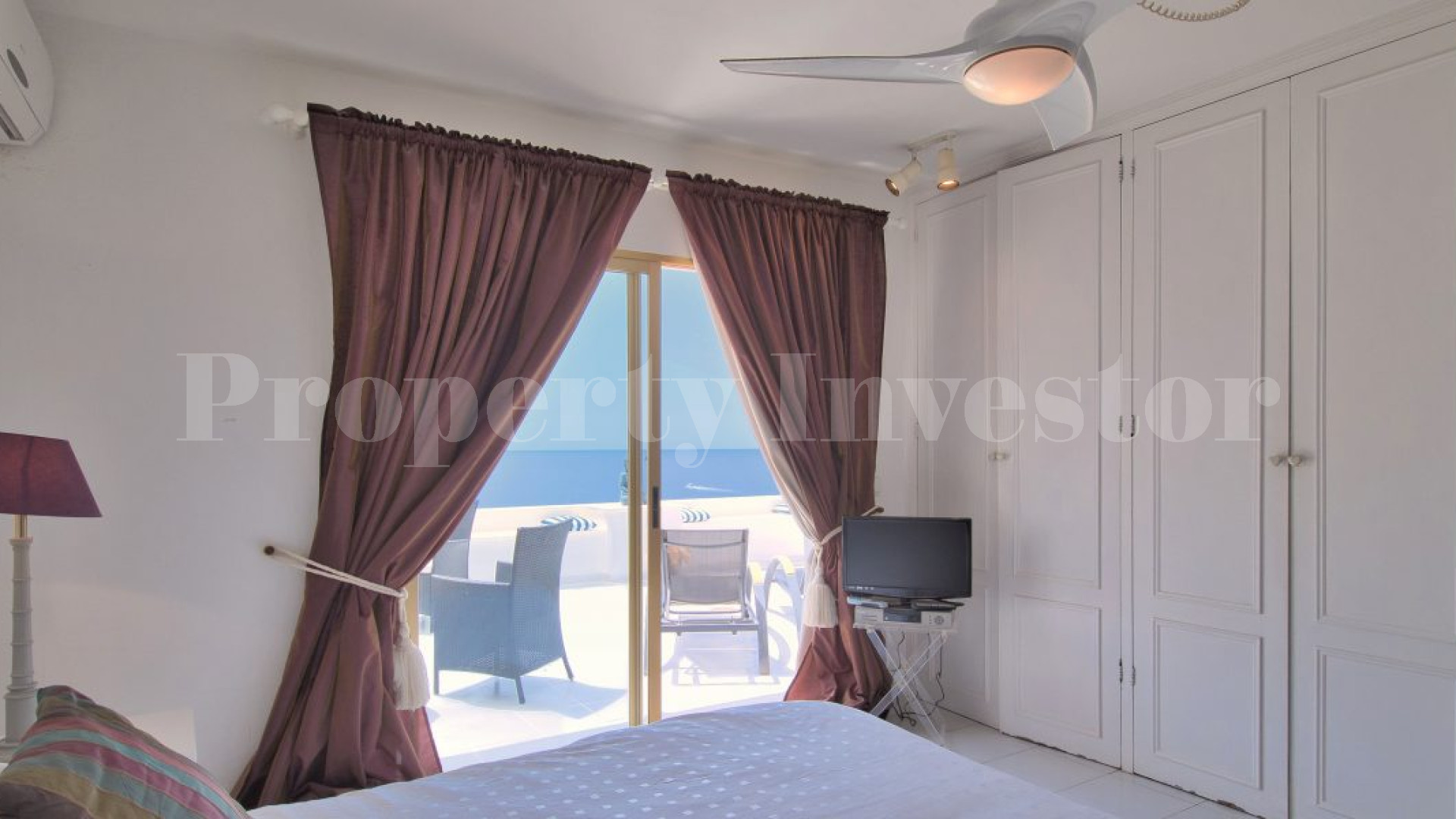 Эксклюзивые апартаменты с 2 спальнями в Порт Андрач с невероятным видом на море