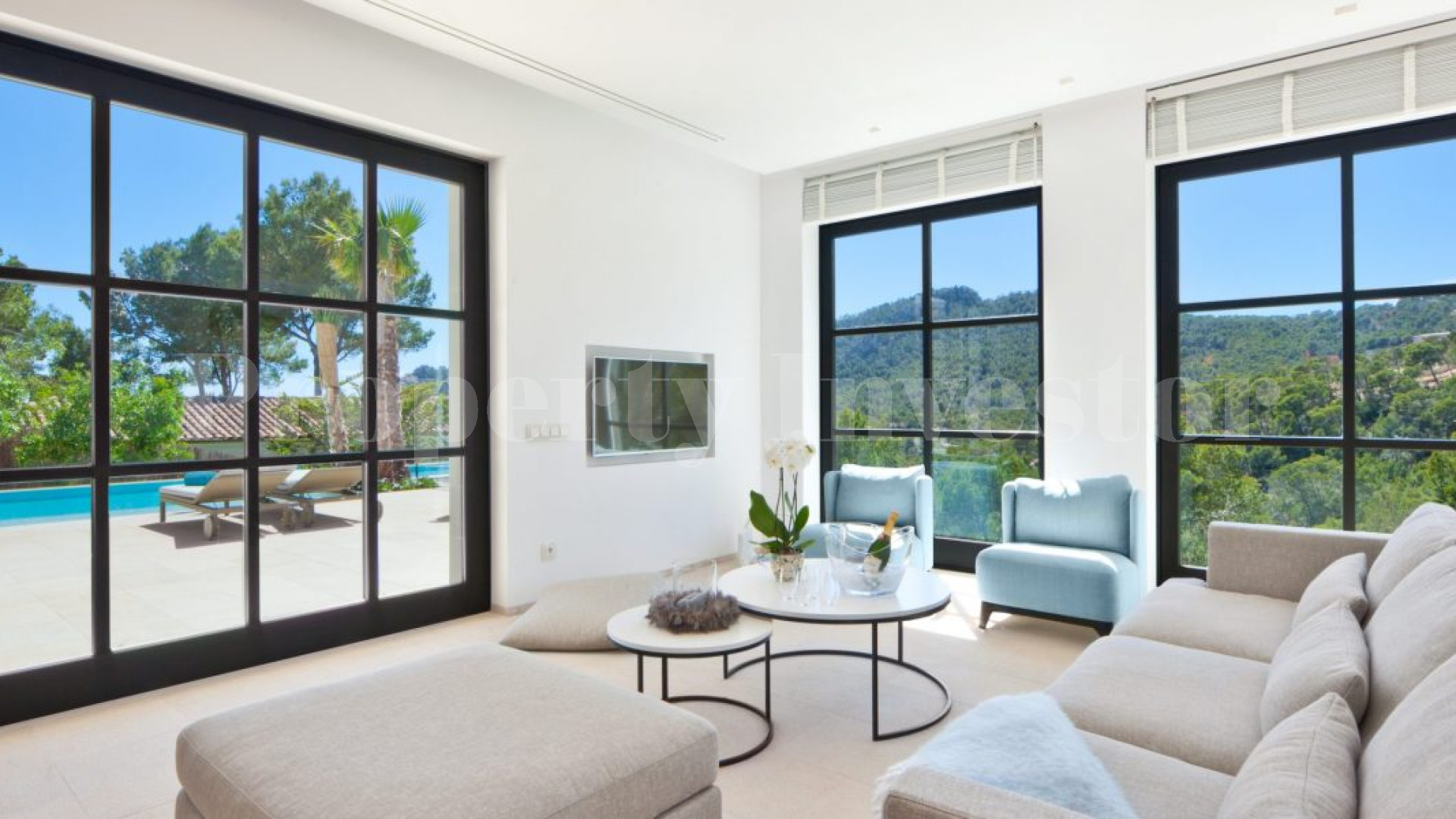 Modern 4 Bedroom Villa with Exclusive Design Concept & Partial Sea Views in Port Andratx