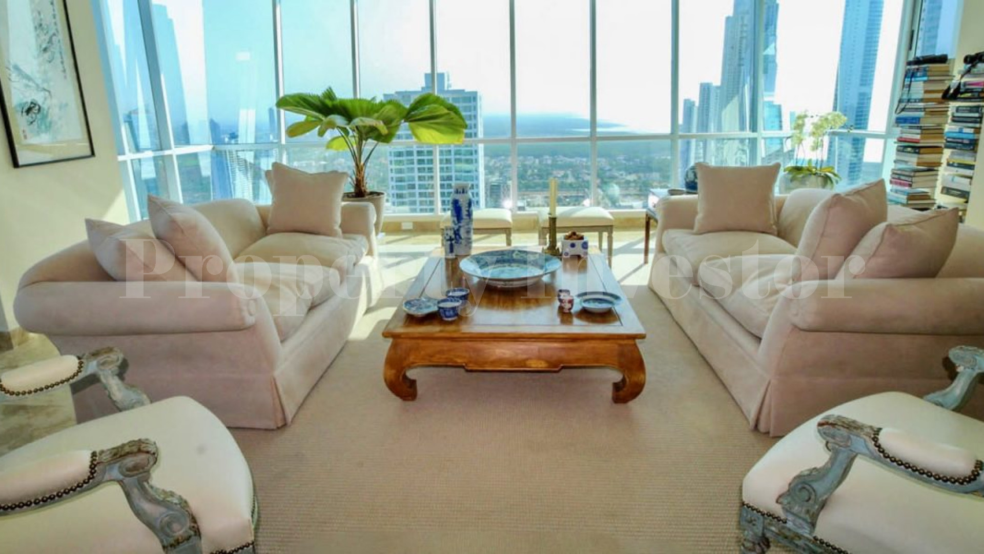 Impressive 4 Bedroom Three-Storey Oceanview Penthouse with Rooftop Pool & Terrace for Sale in Panama City, Panama