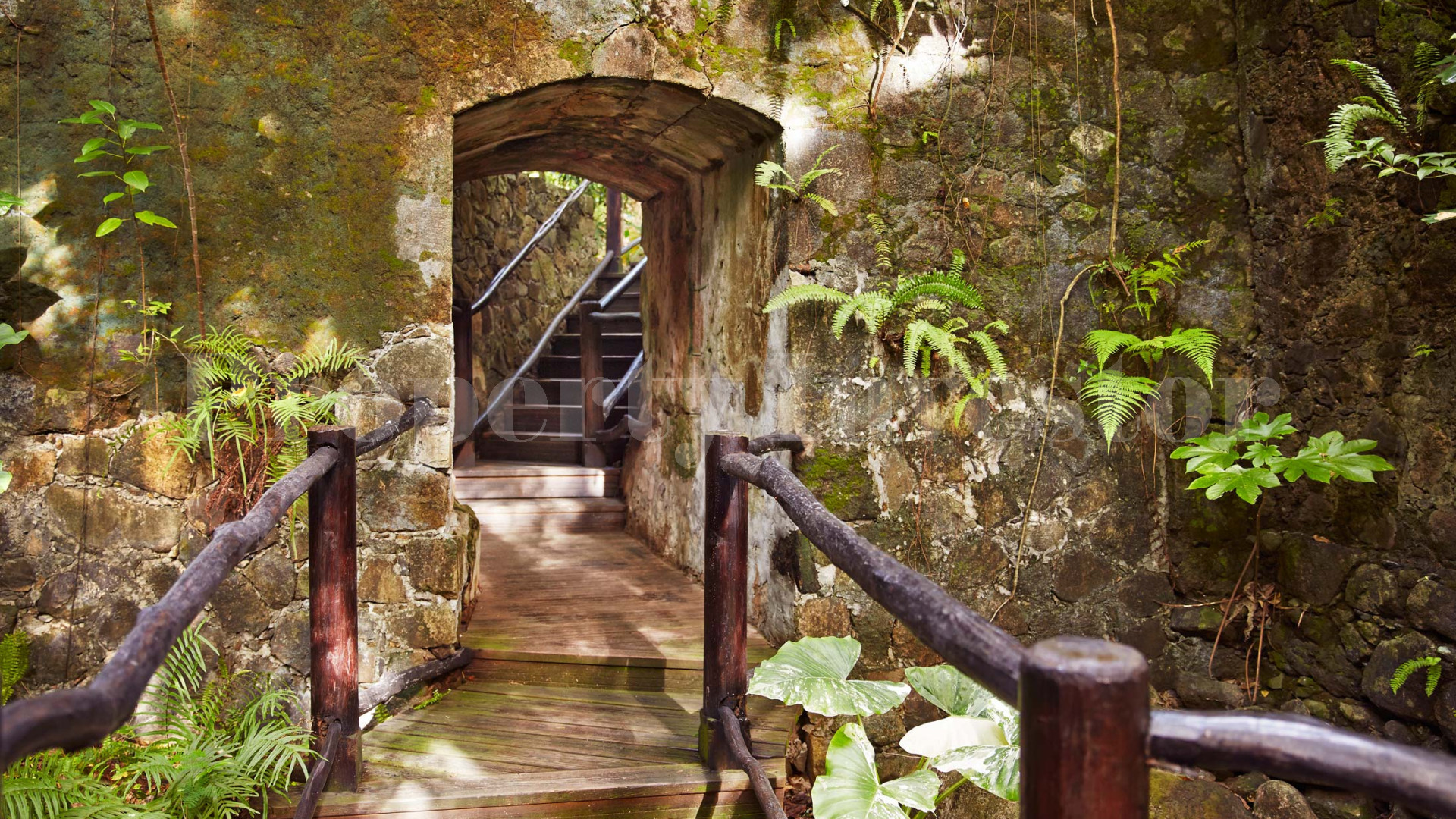 Ultra-Exclusive 4 Bedroom Luxury Beachfront Residence in Saint Lucia