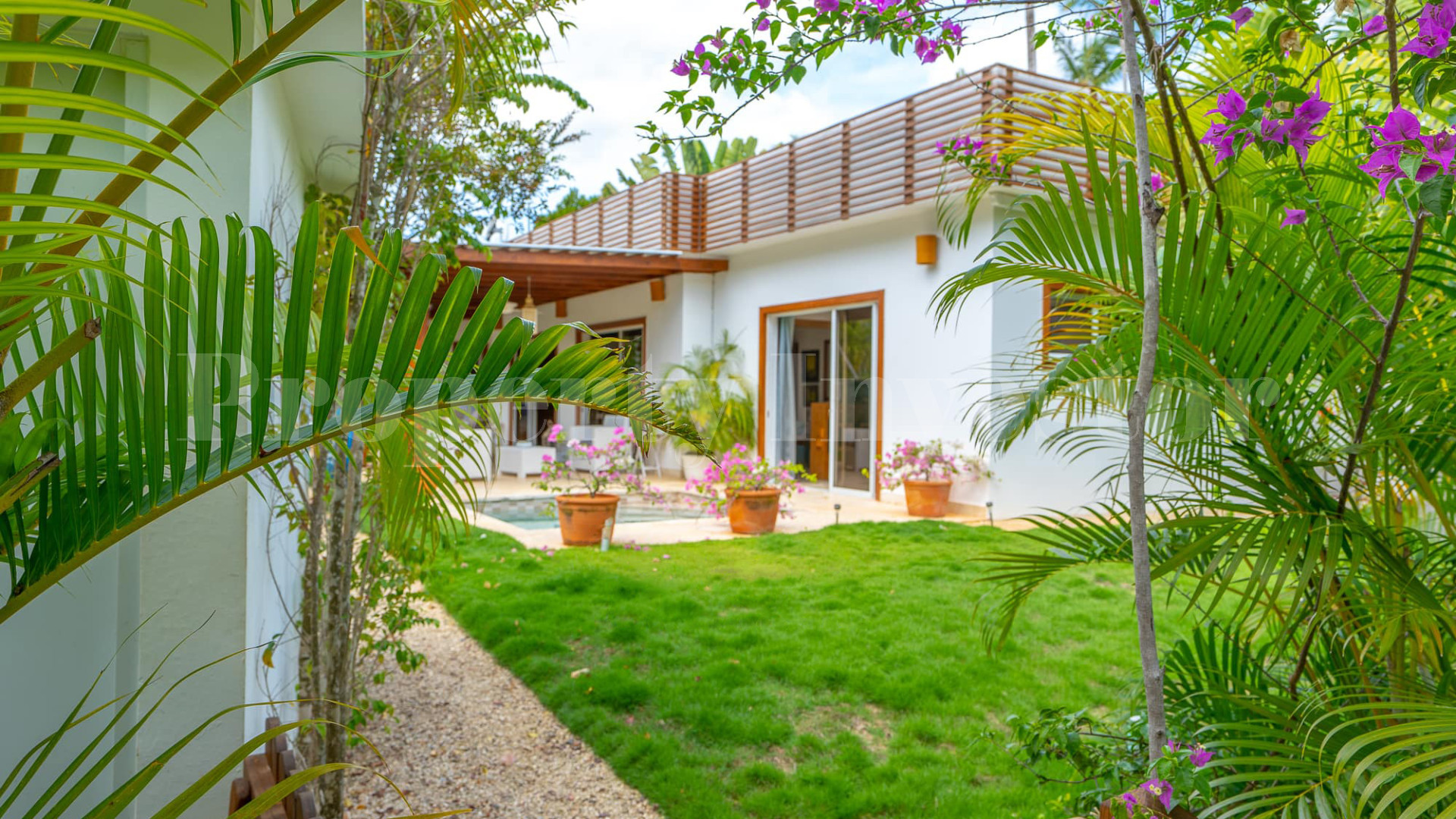 Magnificent 5 Bedroom Private Colonial Style Beachfront Villa for Sale in La Esperanza, Las Terrenas