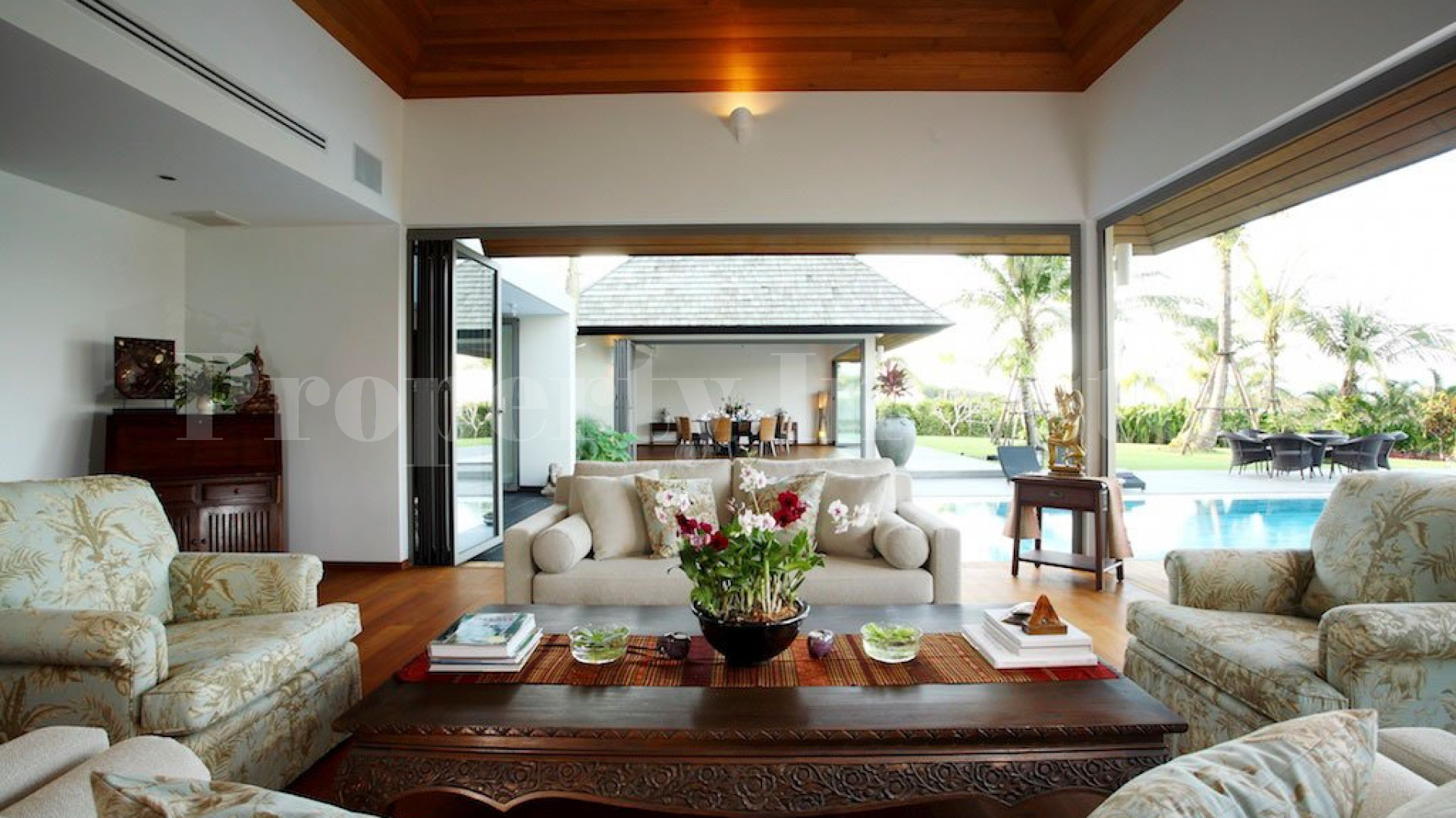 5 Bedroom Luxury Hillside Villa in Layan