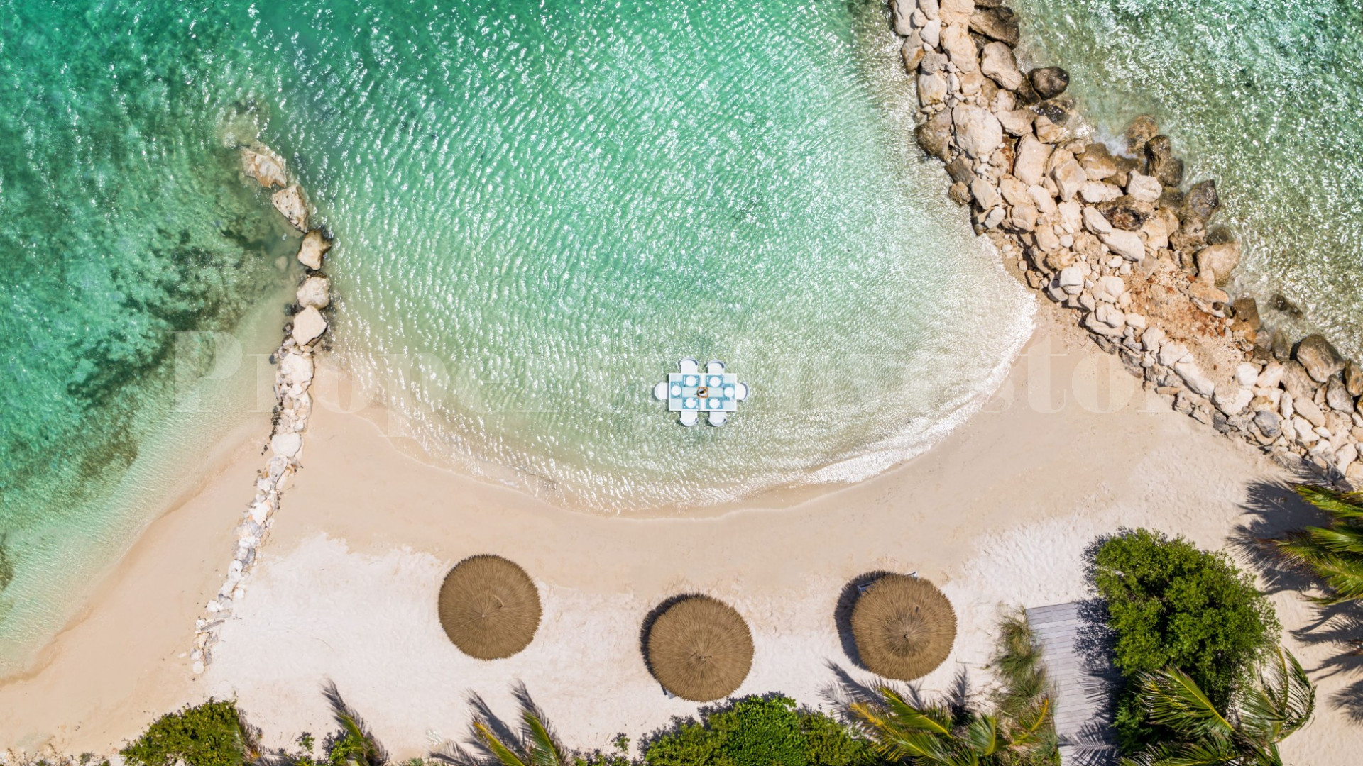 Stunning 6 Bedroom Beachfront Villa in Turk & Caicos