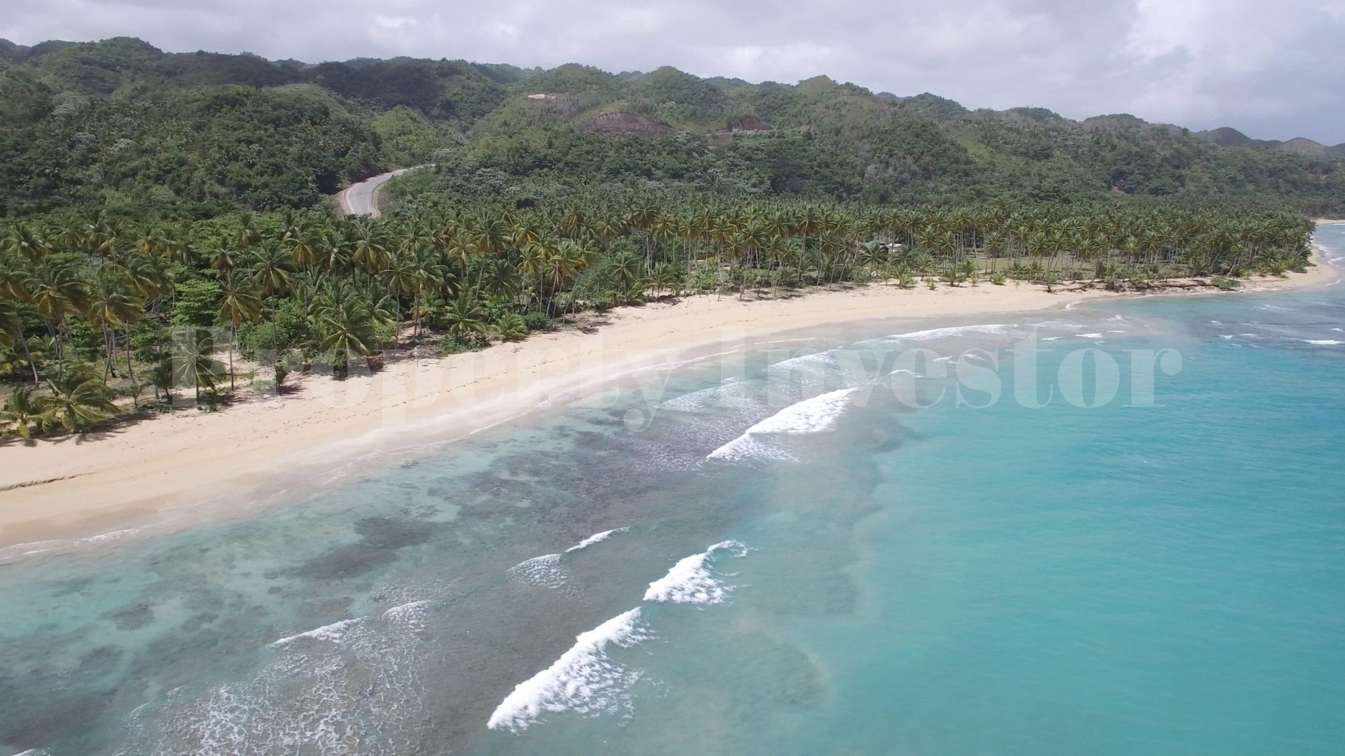 Шикарный участок на берегу моря для строительства на Плайя Косон