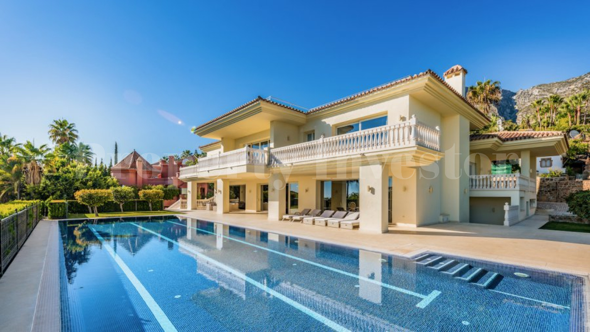 Сказочная вилла с 7 спальнями в престижном районе Сиерры Бланка