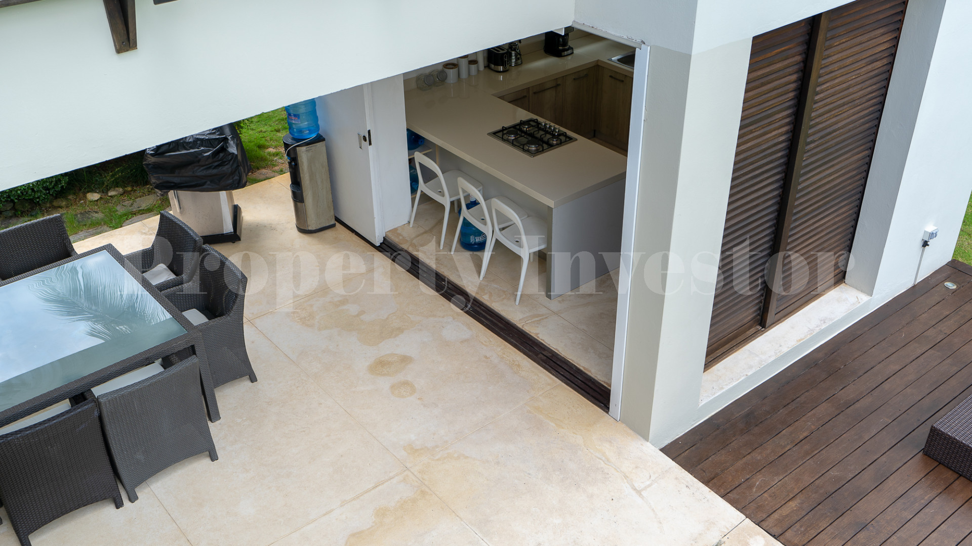 Modern 4 Bedroom Pool Villa for Sale in Playa Bonita, Dominican Republic