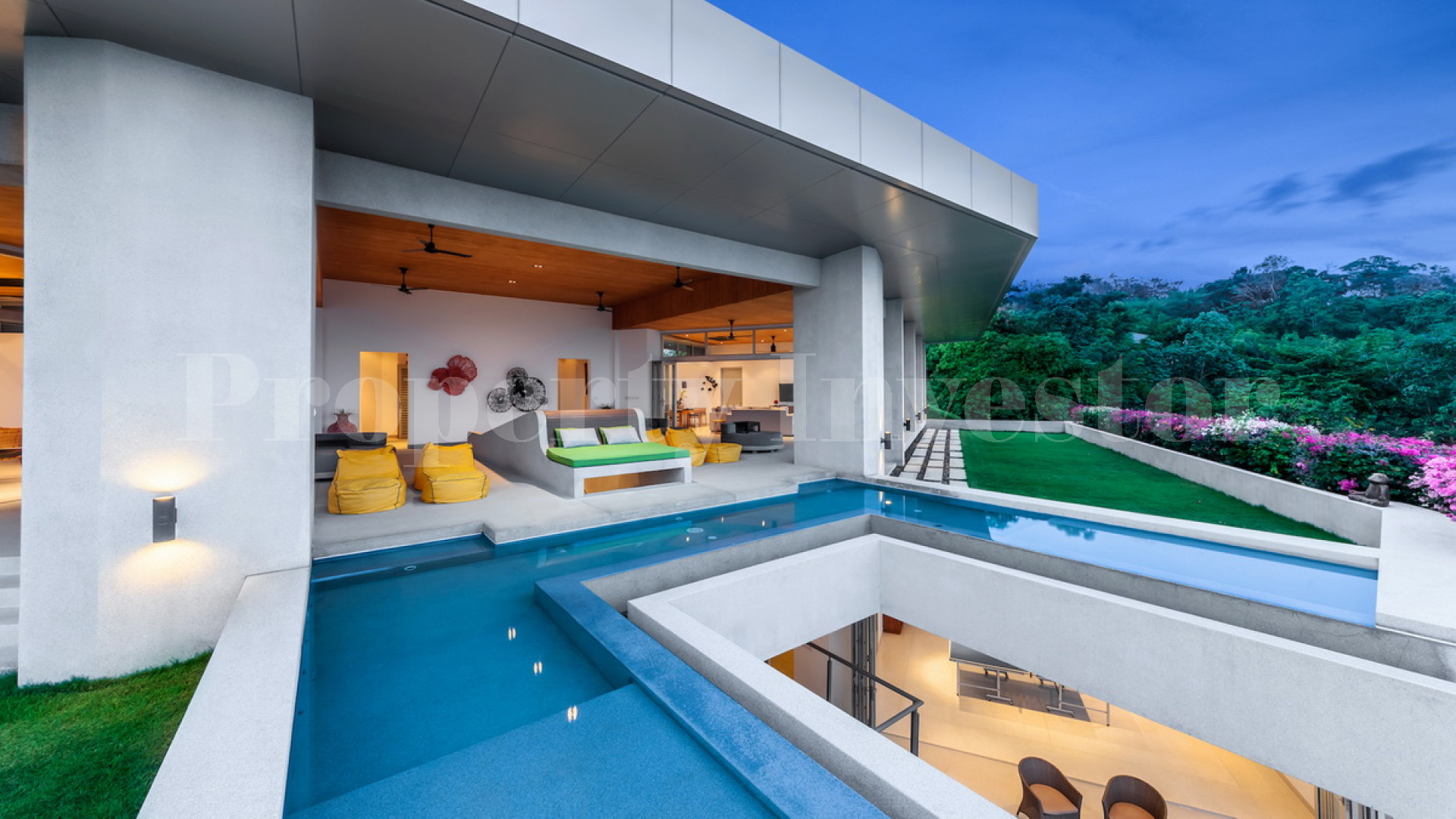 Неповторимая роскошная современная дизайнерская вилла в минималистическом стиле на 5 спален с изумительным выступающим инфинити бассейном на Пхукете