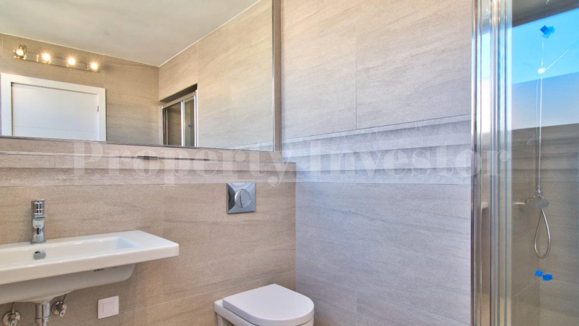 Well Located 2 Bedroom Apartment with Beautiful Port & Sea Views in Port Andratx