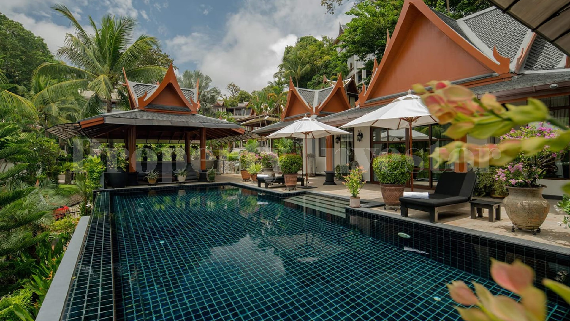 Spectacular 5 Bedroom Star Quality Villa in Phuket