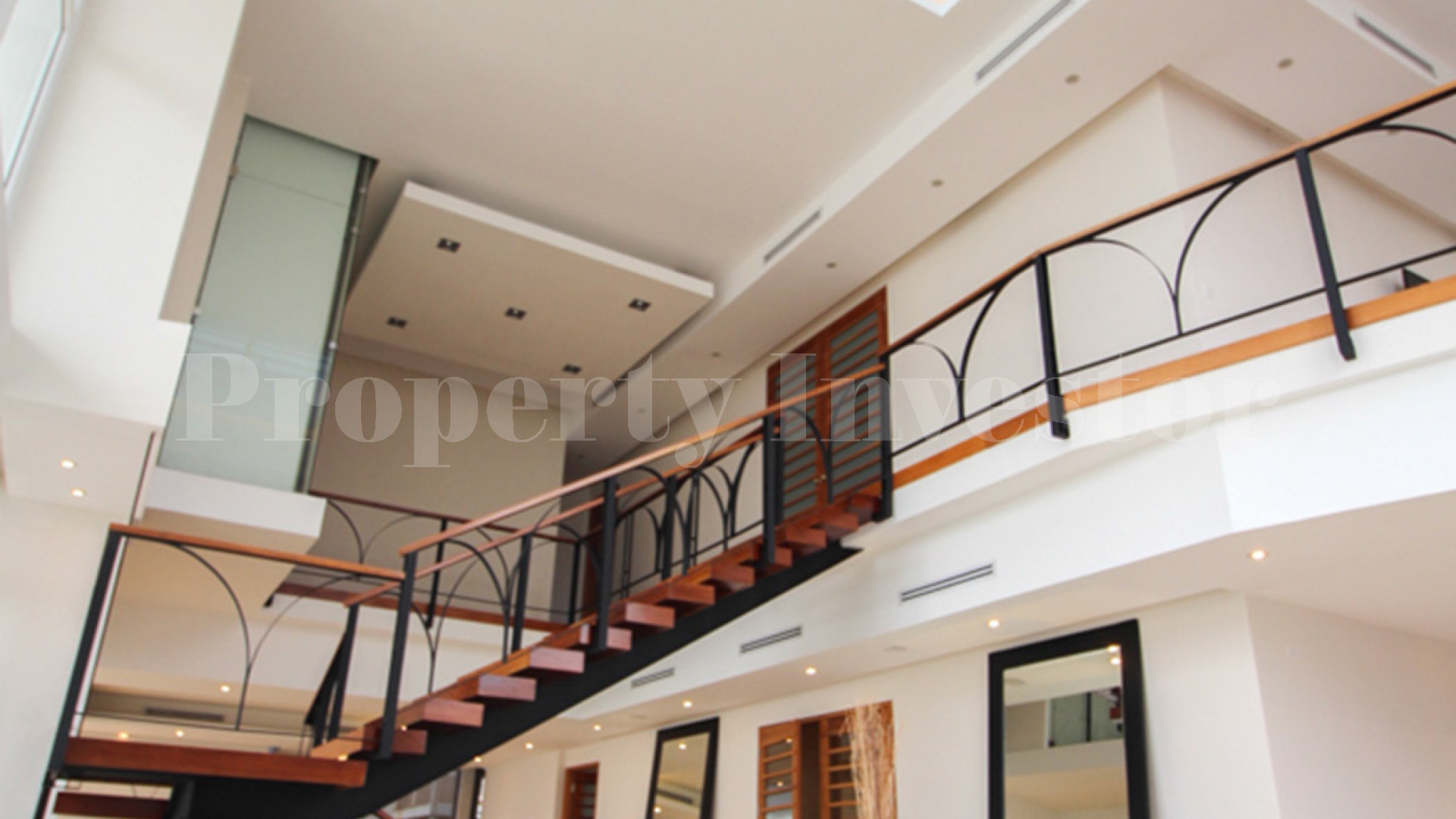 Exceptional 4 Bedroom Two-Storey Luxury Penthouse with Impressive Ocean Views for Sale in Coco del Mar, Panama