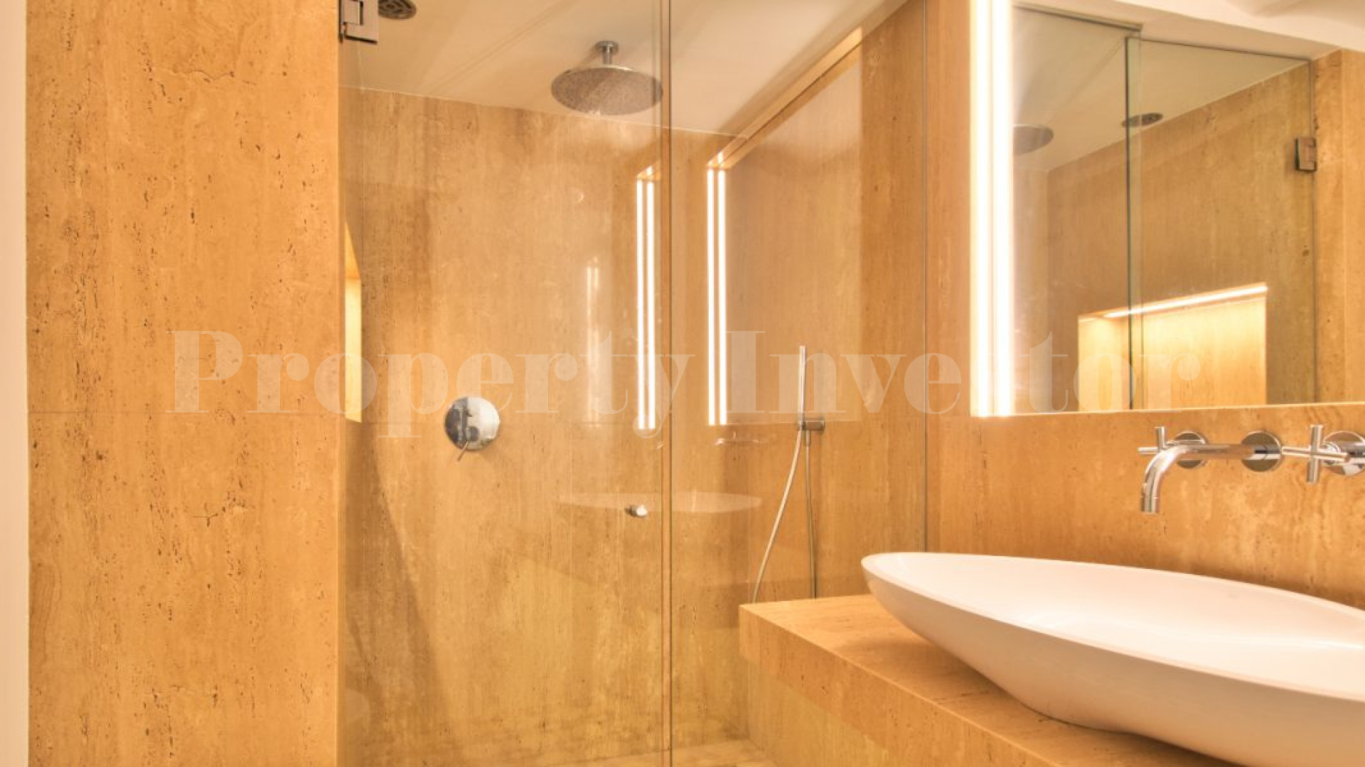 Charming 4 Bedroom Character Apartment in the Heart of Palma Old Town