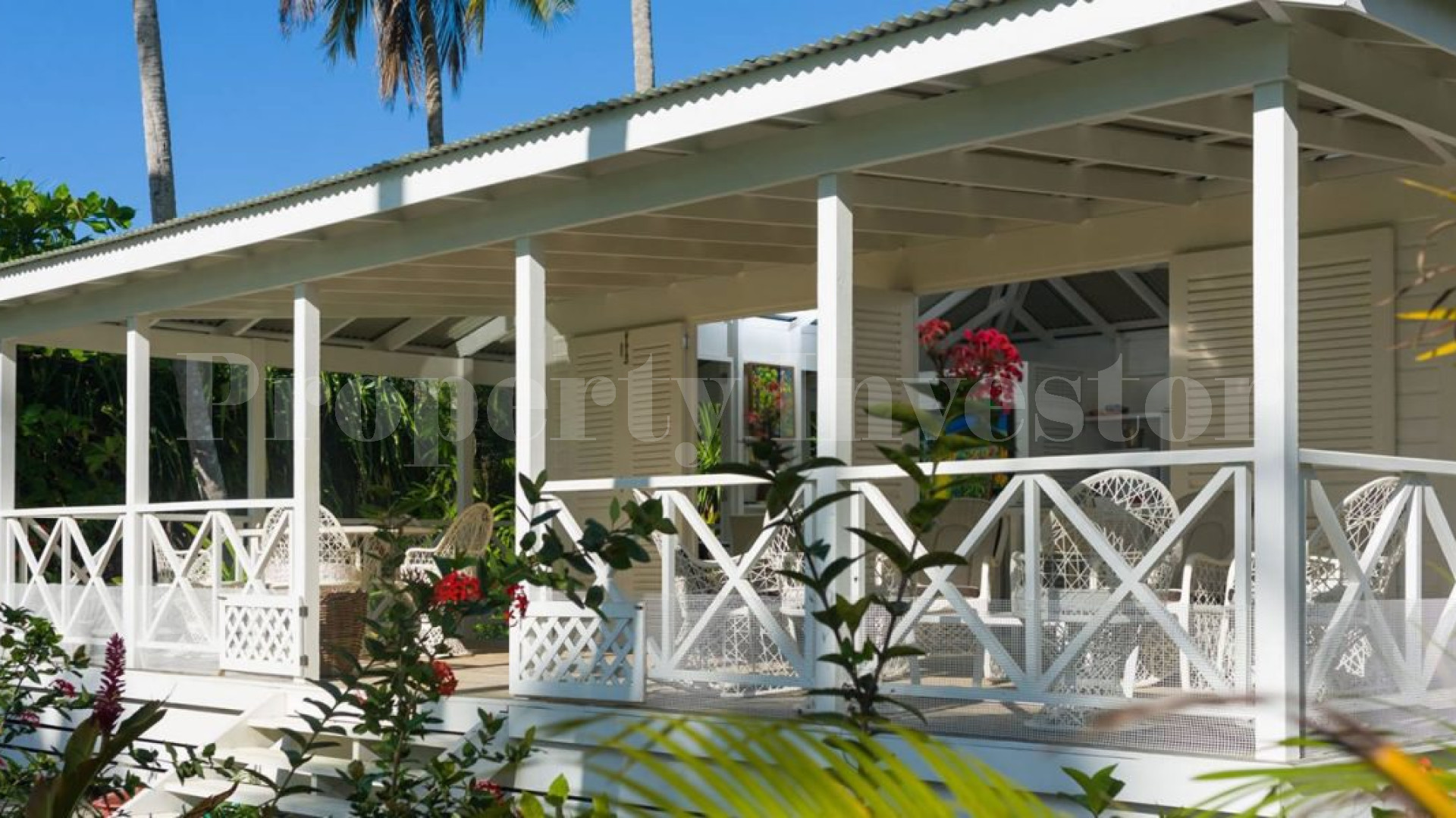 0.65 Acres of Beachfront Land on Playa Bonita