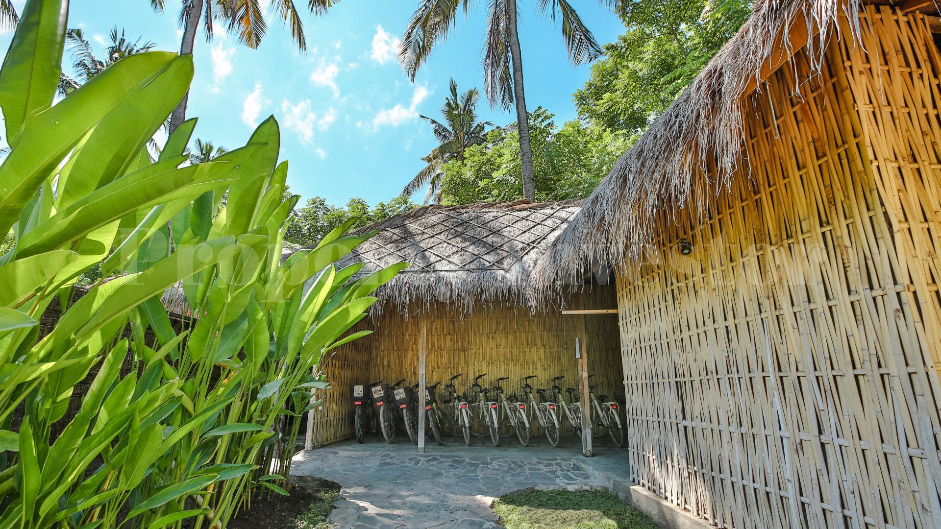 Turnkey 5* Star Boutique Hotel with 10 Modern Villas in the Gili Islands, Lombok