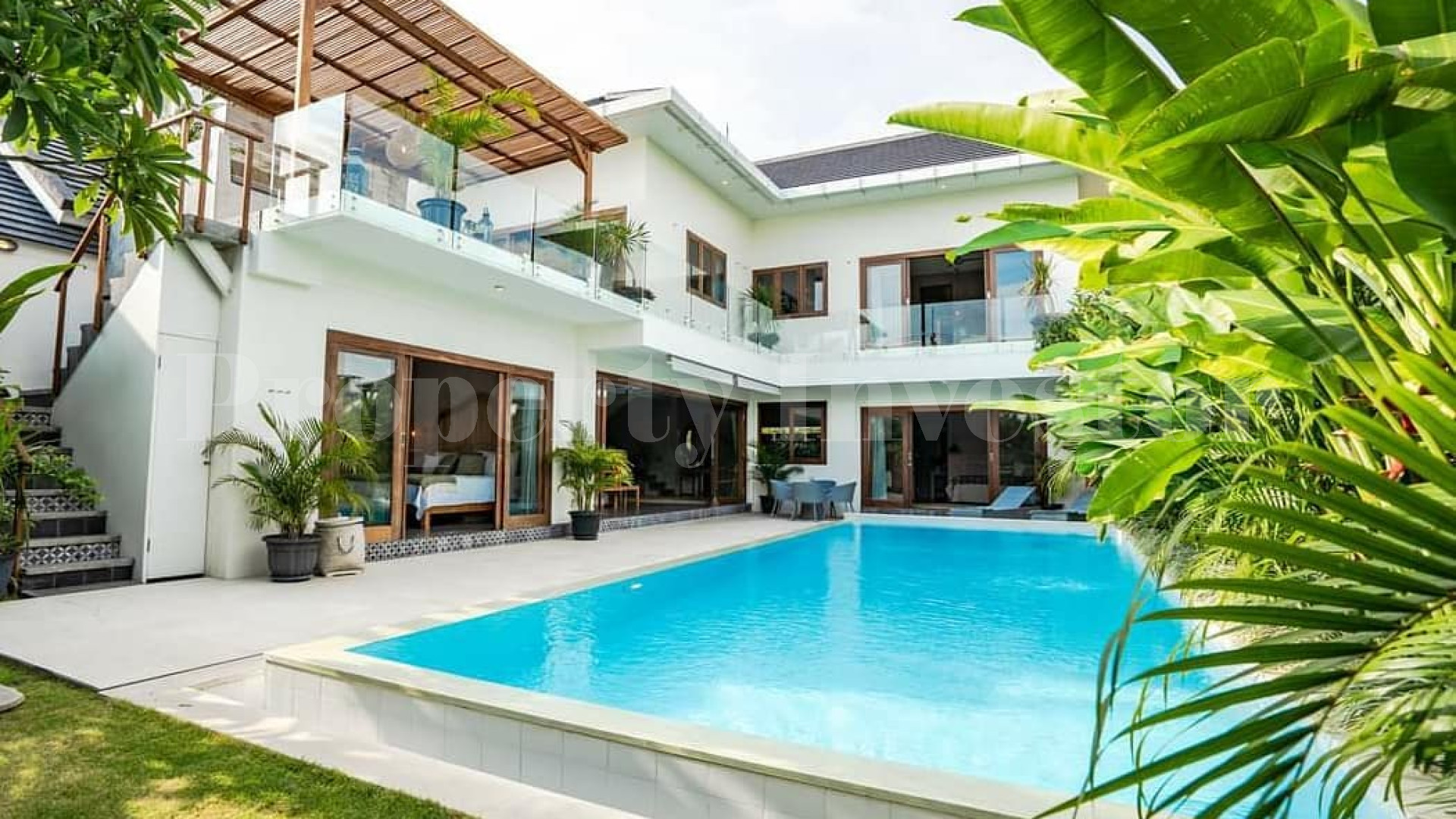 Comfortable 5 Bedroom Contemporary Beach Villa for Sale in the Heart of Canggu, Bali
