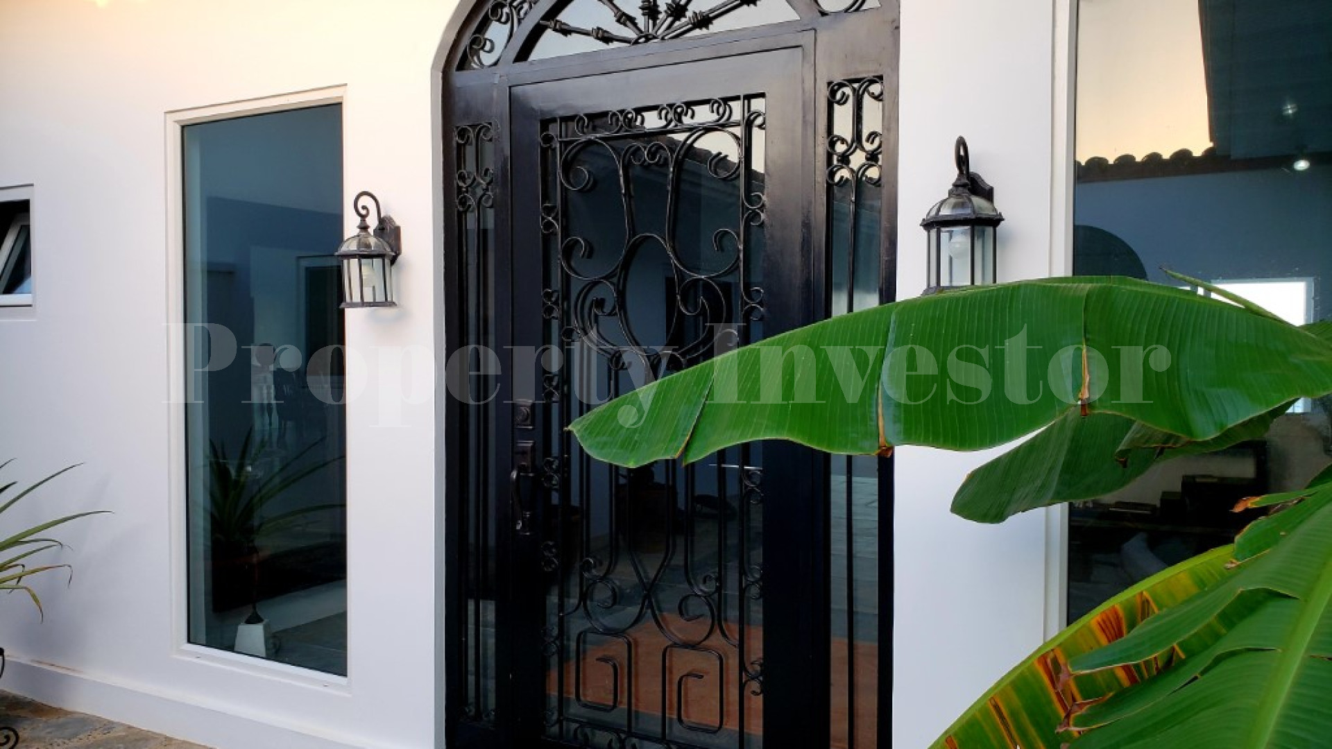 Incredible 6 Bedroom Luxury Beachfront Villa with Spectacular Panoramic Pacific Ocean Views for Sale in Pedasi, Panama