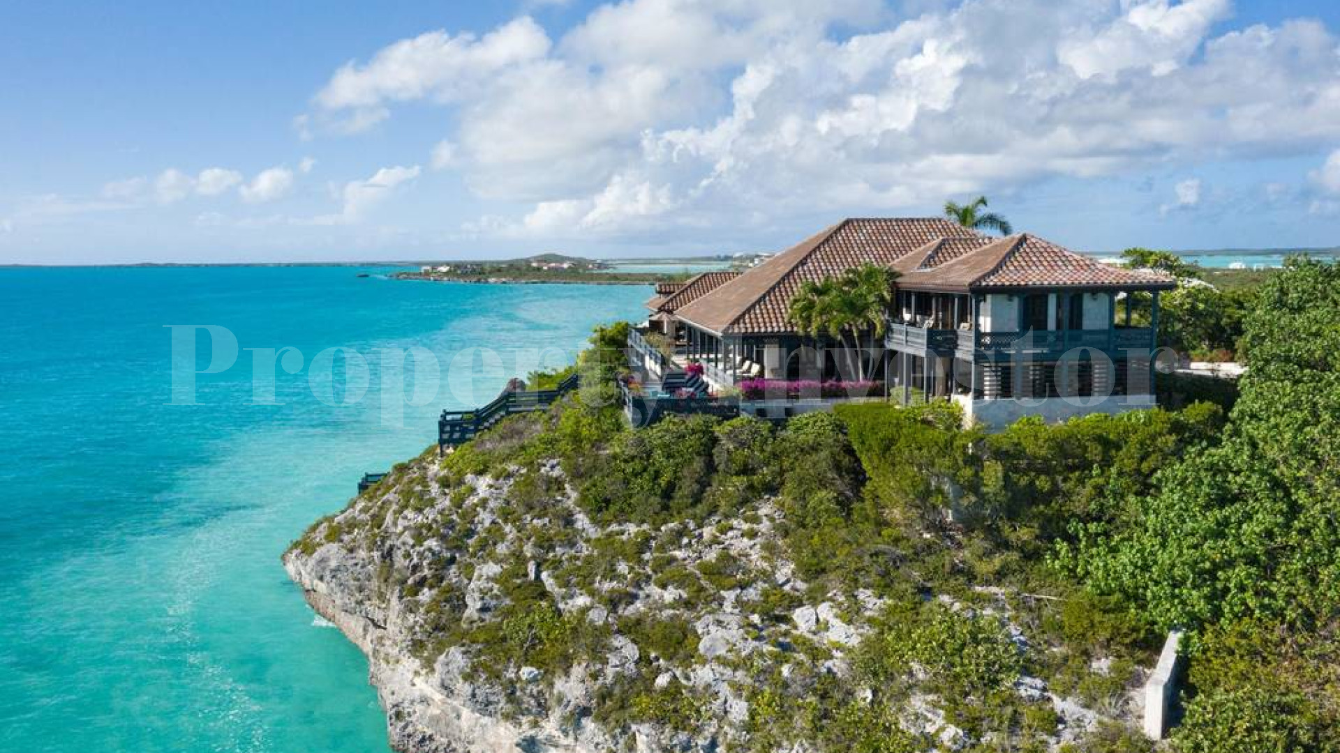 Incredible 6 Bedroom Luxury Oceanview Villa with Private Beach Access for Sale in Sapodilla Bay, Turks & Caicos
